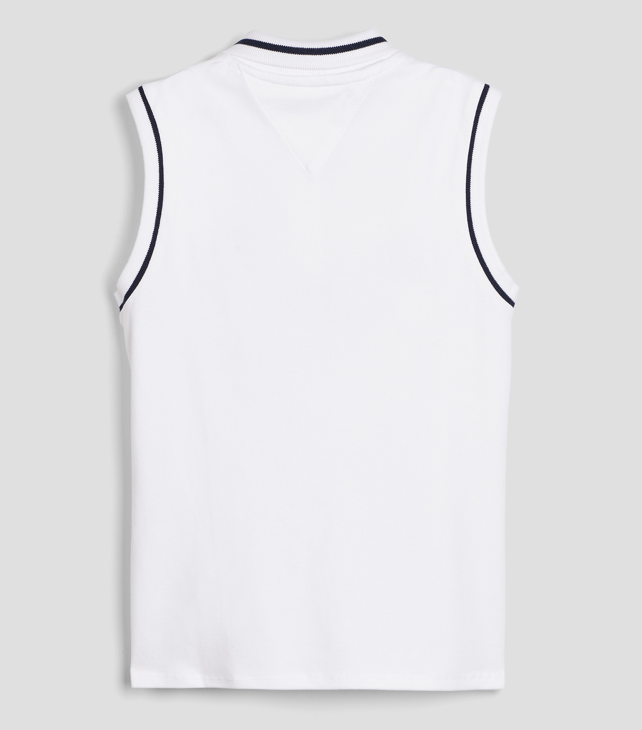 Playera cuello camisero sin mangas lisa Niña