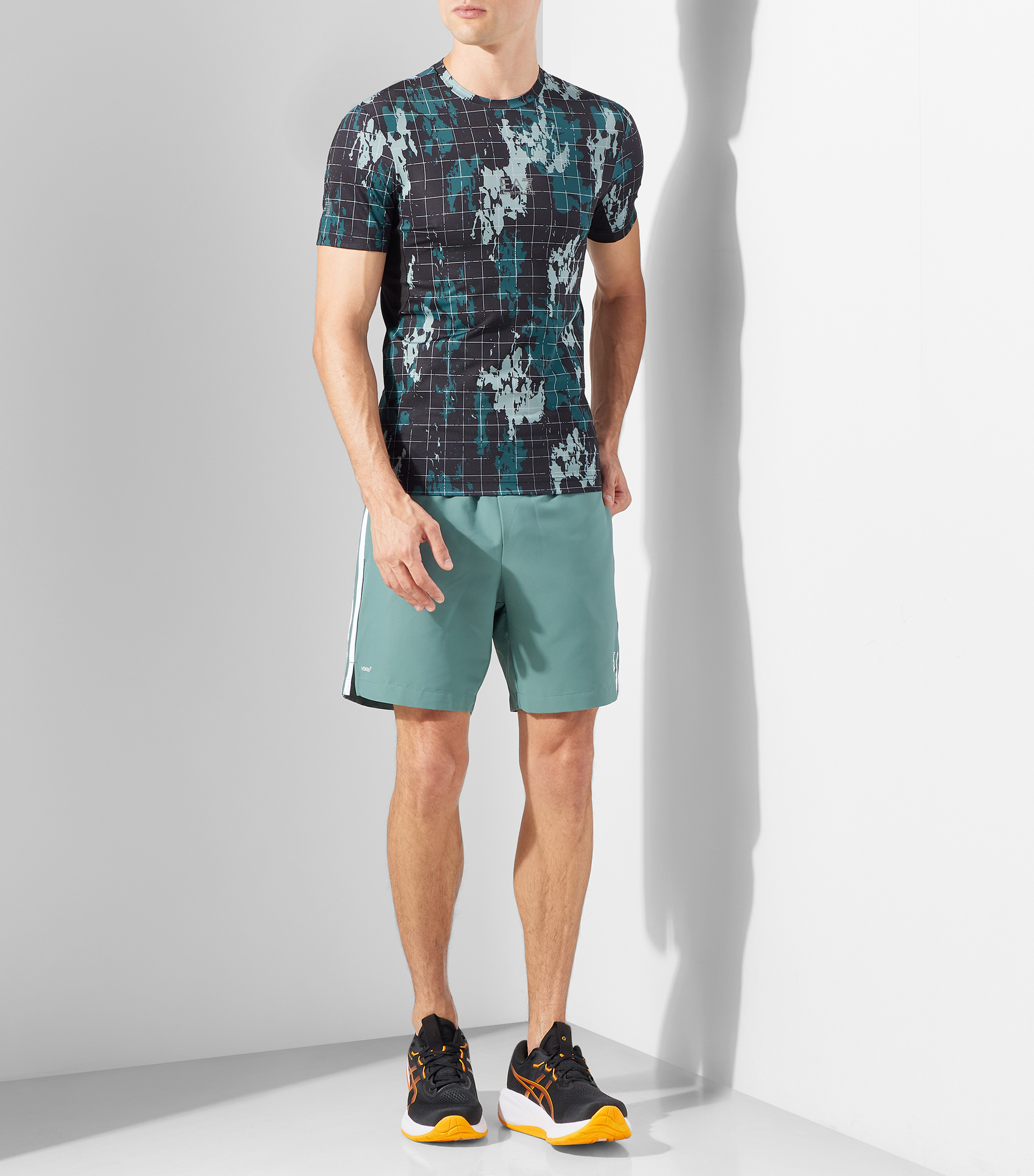 Playera cuello redondo manga corta con estampado Hombre
