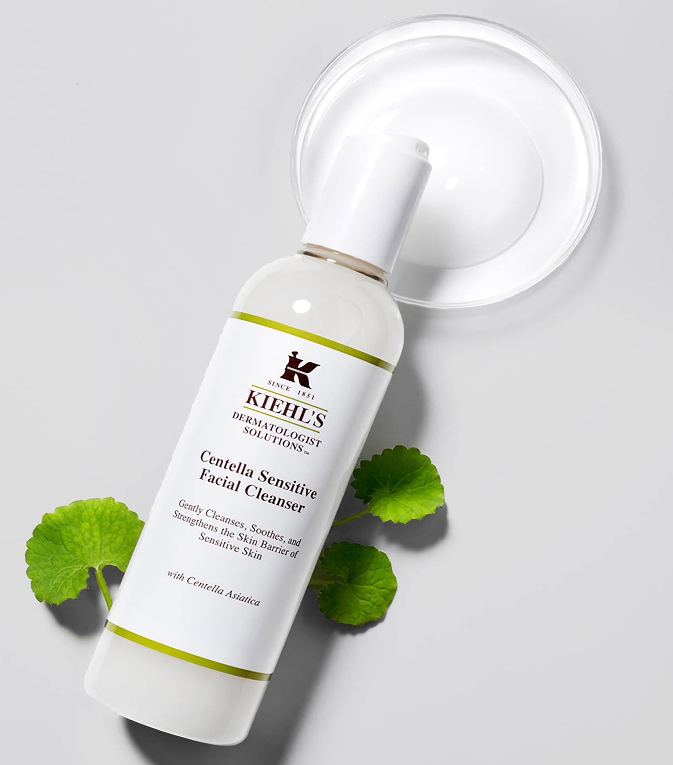 Limpiador Facial, Centella Sensitive Facial Cleaner, 250 ml
