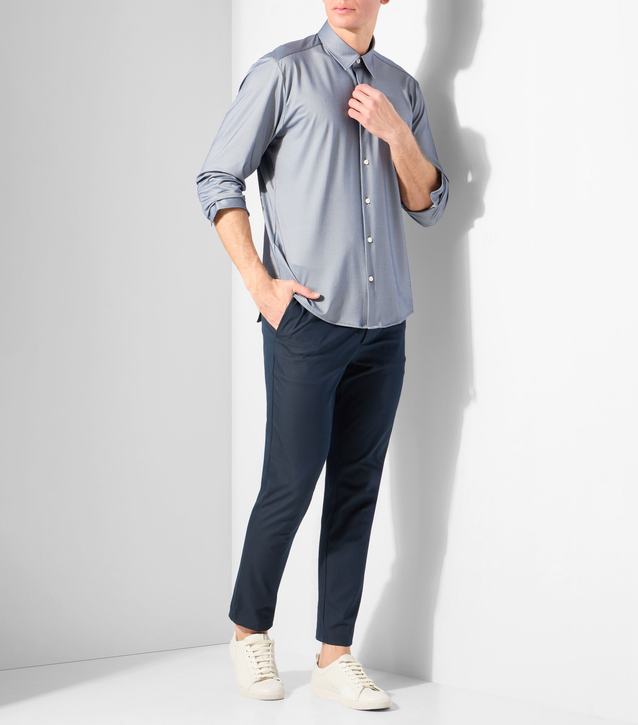 Camisa regular en punto técnico elástico de estilo Oxford Hombre