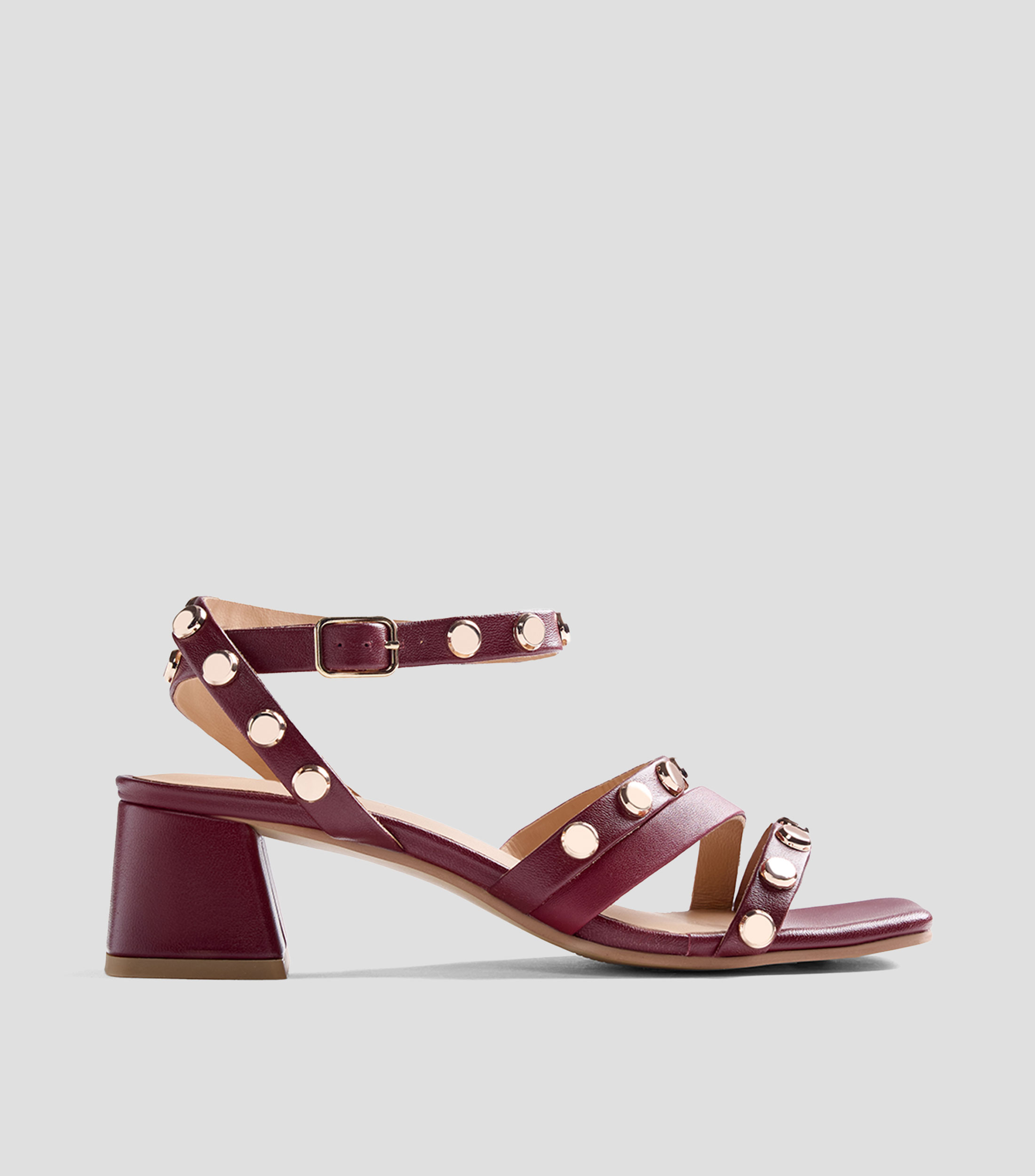 Sandalias de tacón bajo ancho en piel Mujer