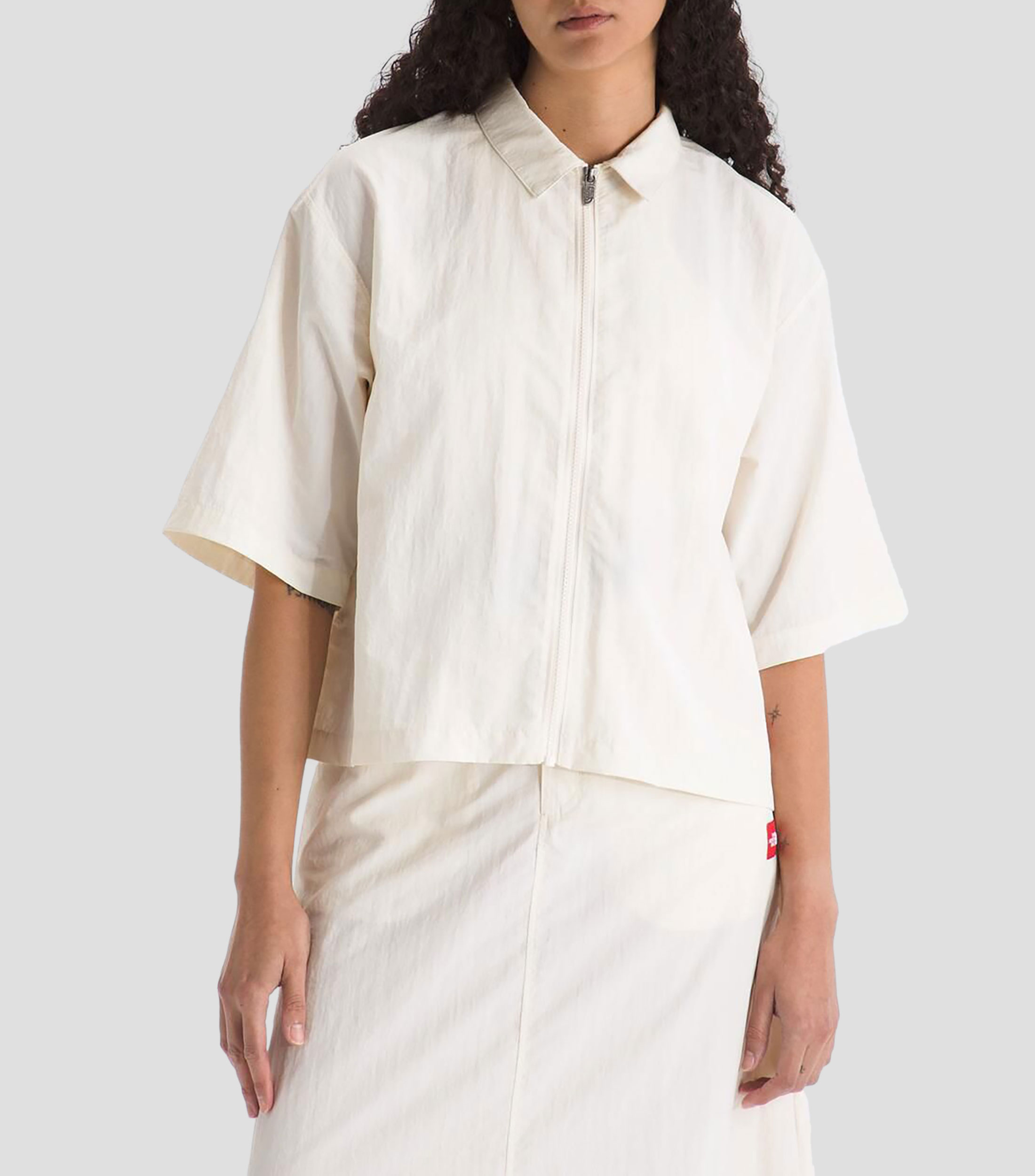 Camisa lisa manga corta TNF Red Box Mujer