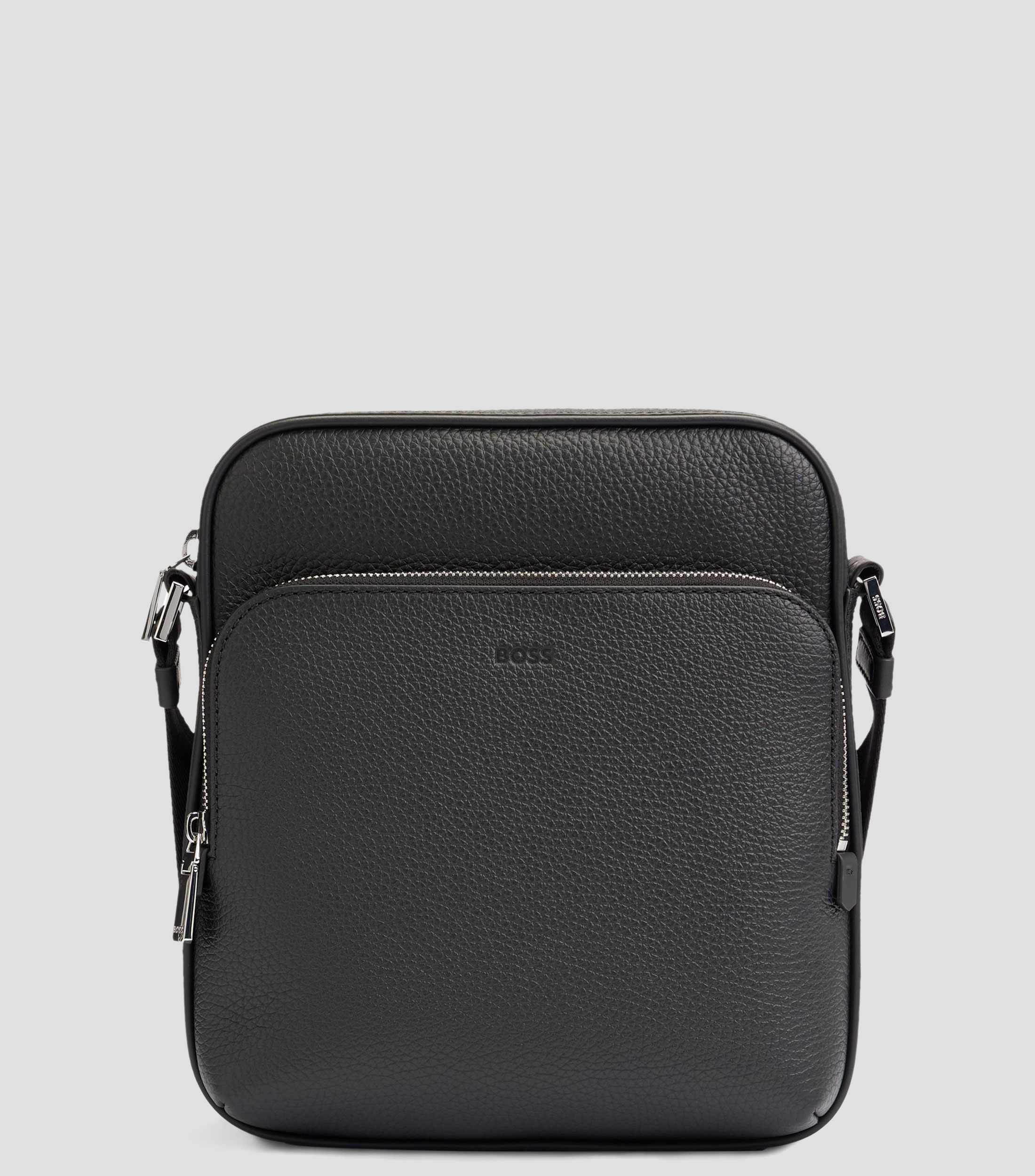 Bolso mensajero en piel italiana con logo grabado Hombre