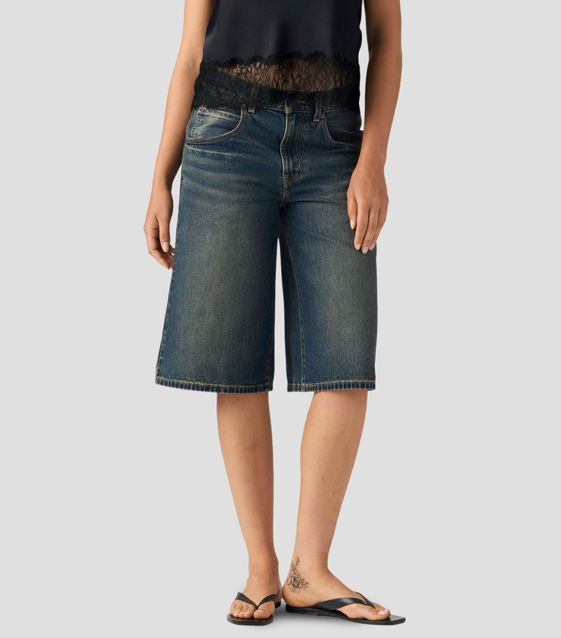 Short deslavado Mujer