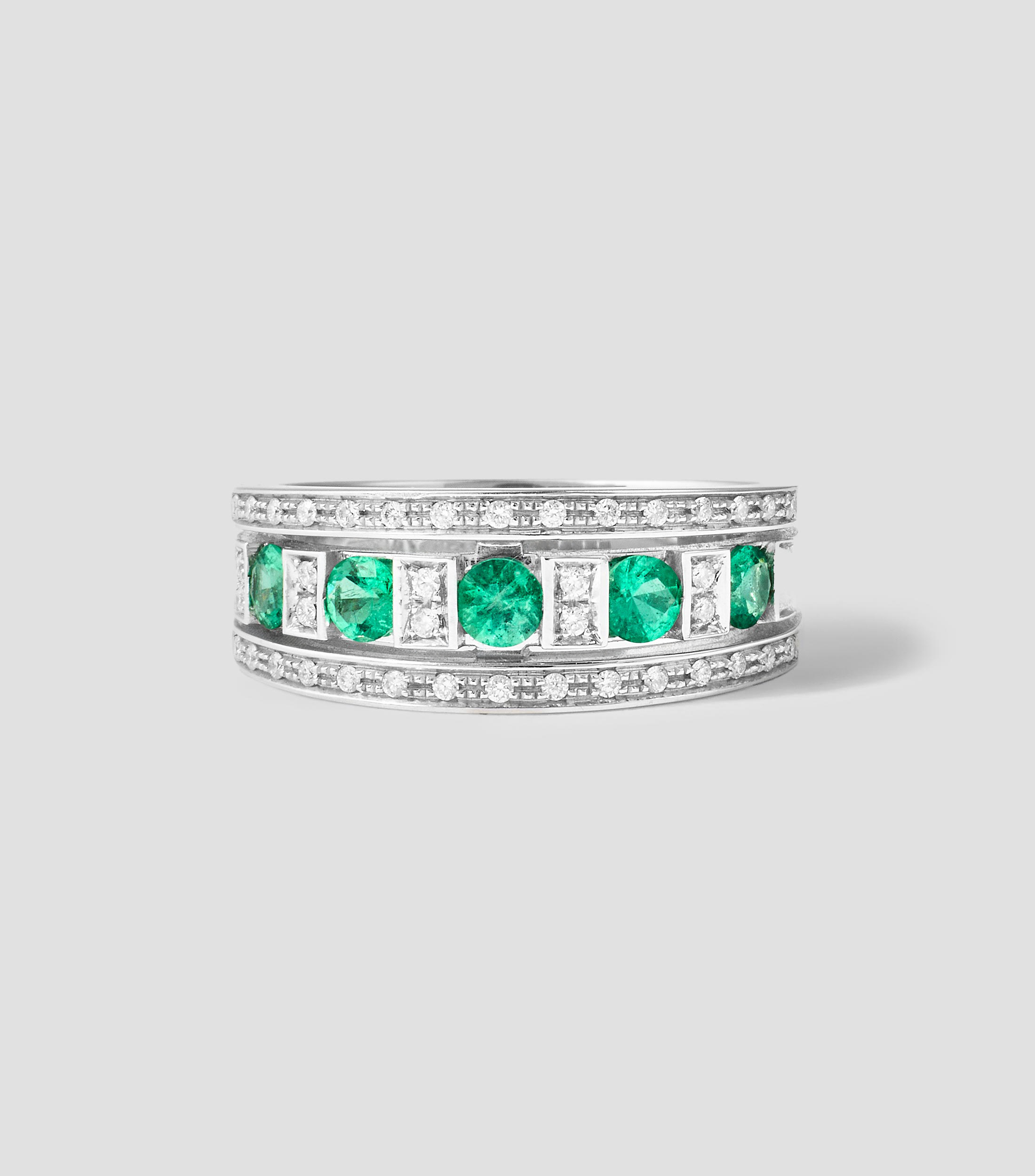 Anillo en oro blanco de 18 kilates Belle Époque con diamantes y esmeraldas Mujer