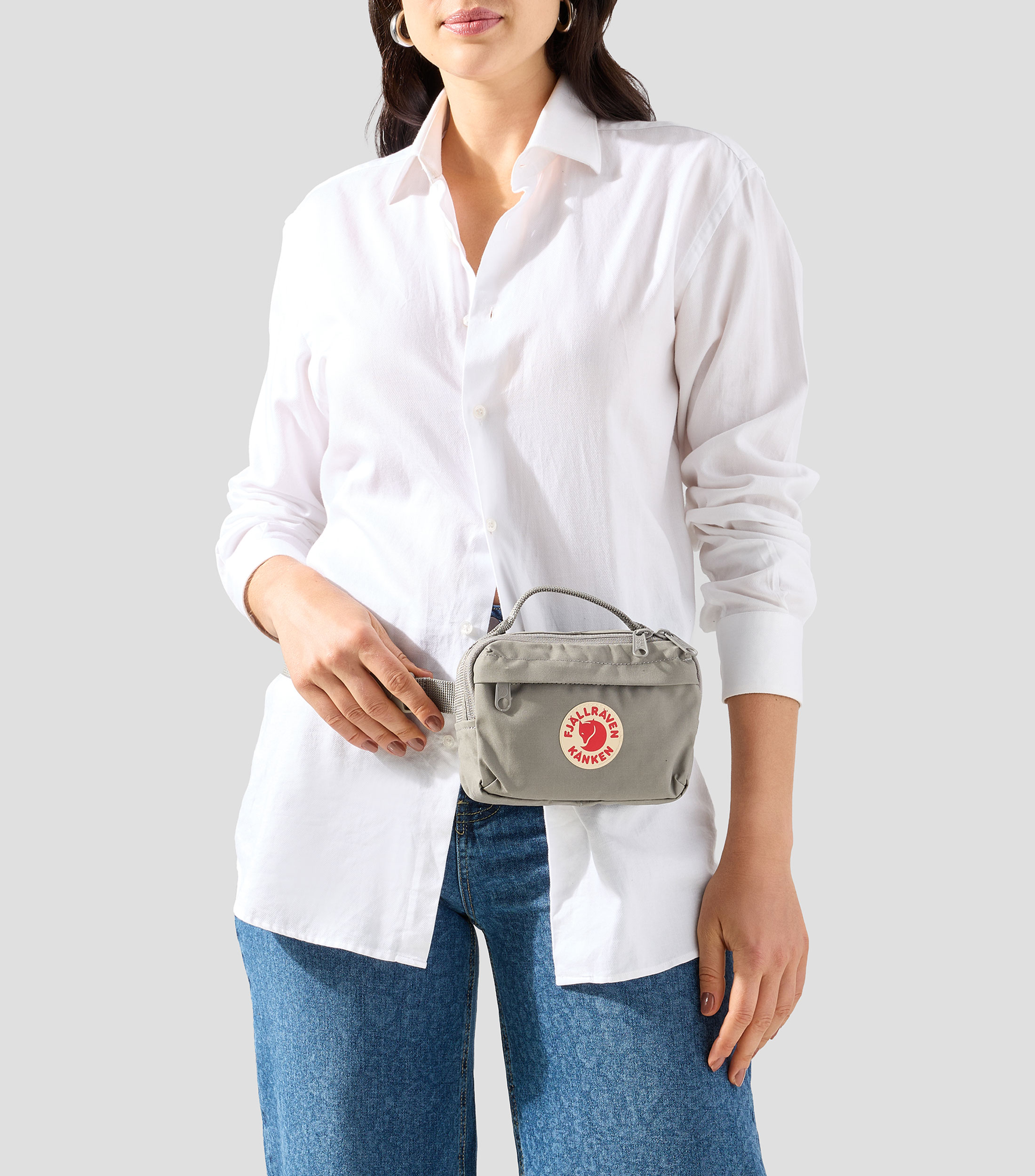 Cangurera lisa gris Kanken Hip Mujer
