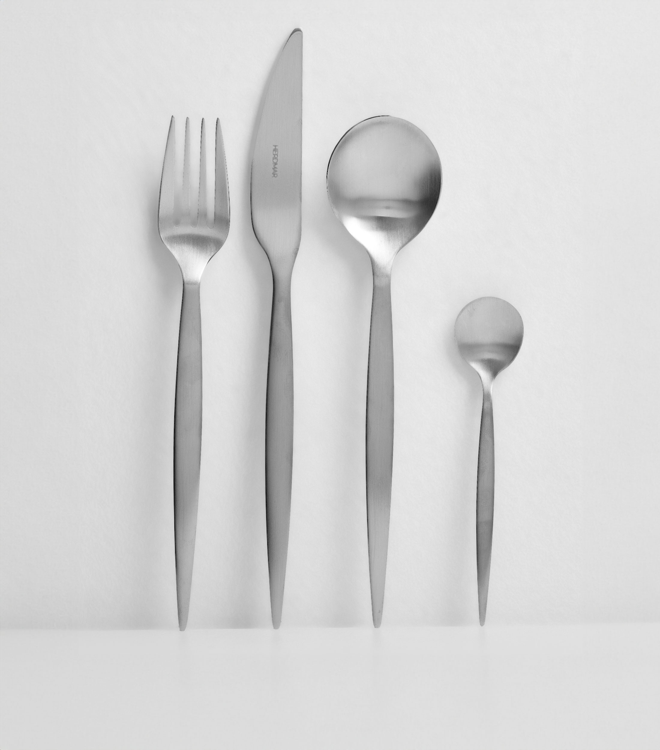 Set De Cubiertos 24 Piezas Kos en Acero Inoxidable