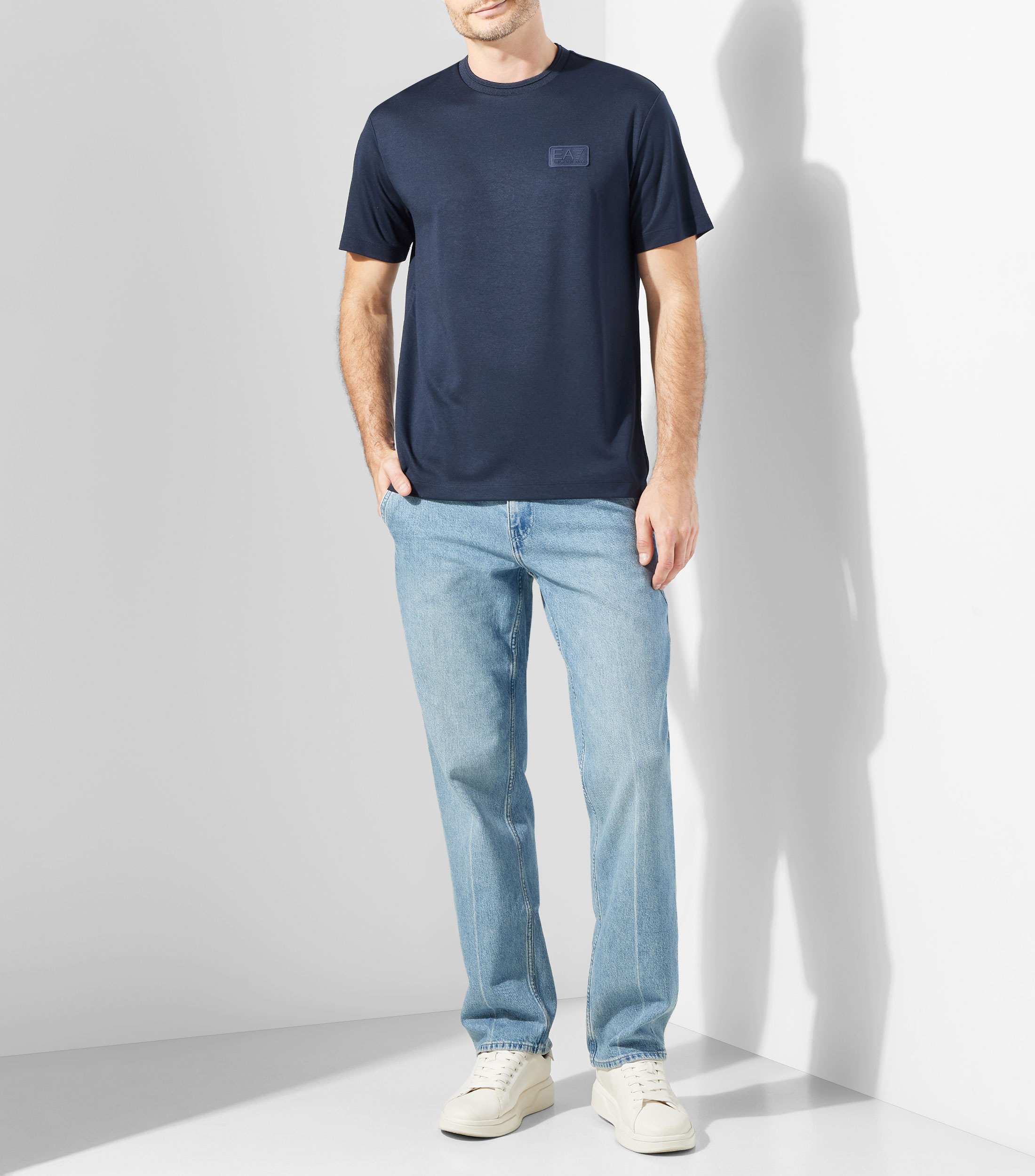 Playera cuello redondo manga corta lisa Hombre