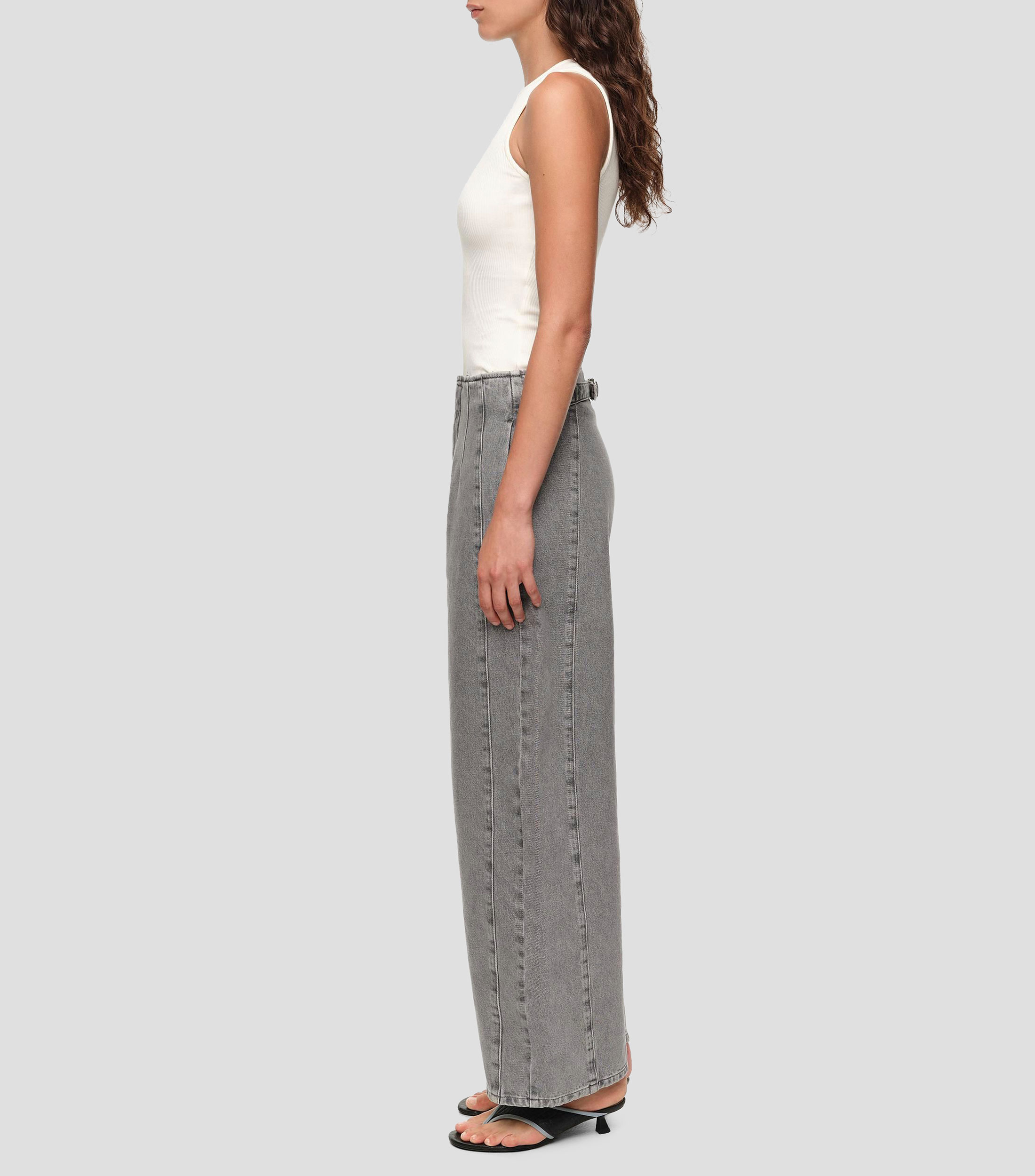 Jeans recto hebilla gris lavado Mujer
