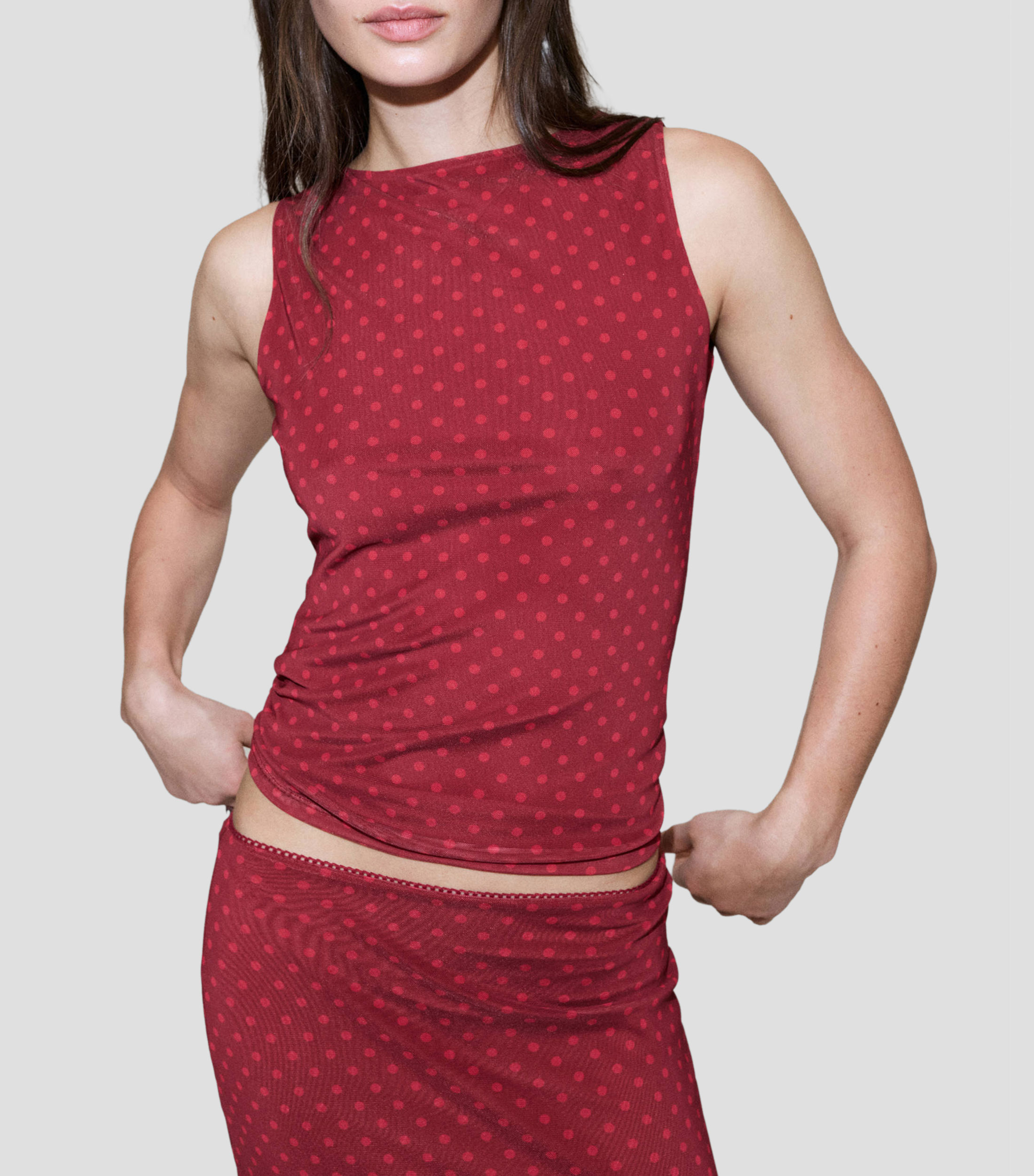 Blusa polkadots sin mangas Mujer