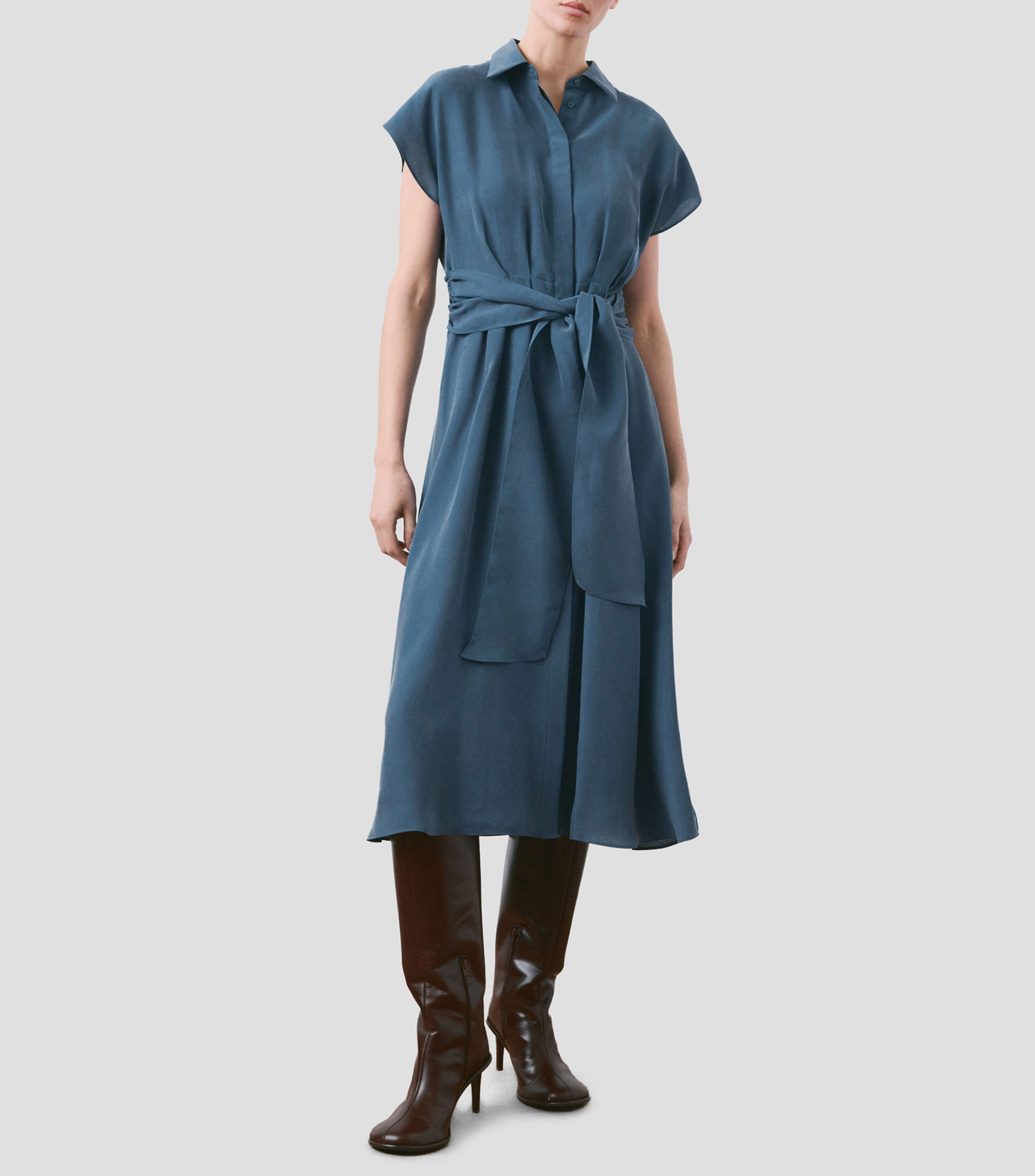 Vestido Midi manga corta liso Mujer