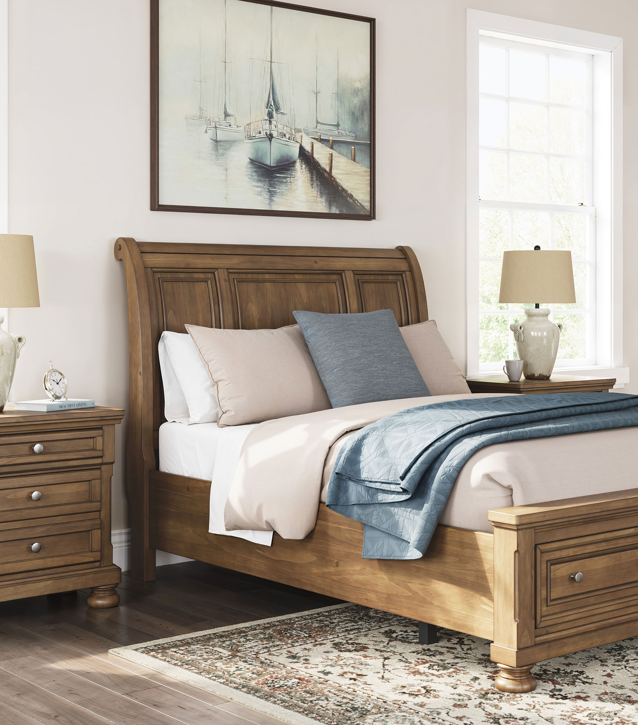 Cama queen size Trineo Valeriana en madera de álamo, chapa de pino y sustrato MDF