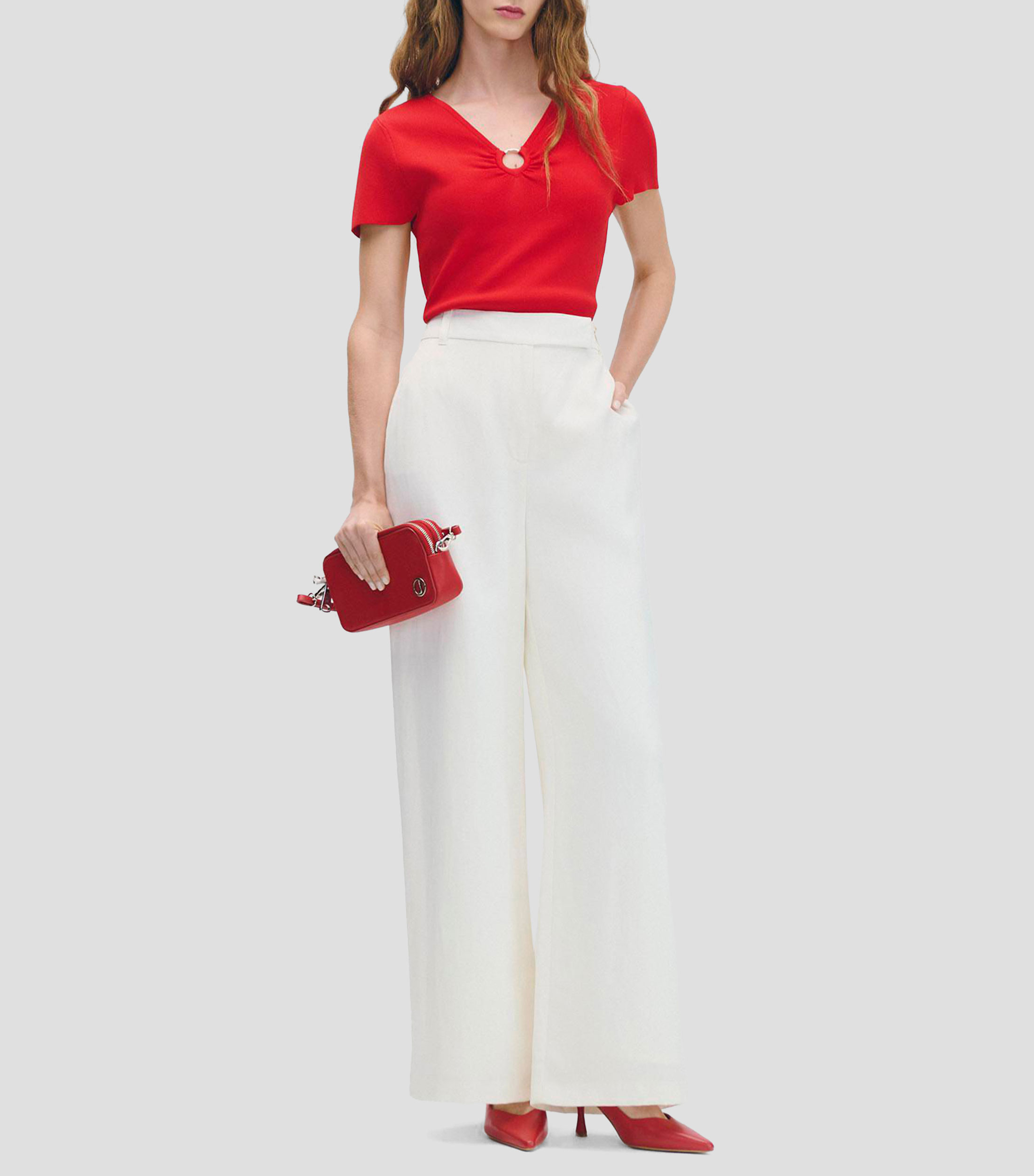 Blusa de punto roja escote V con arillo Mujer