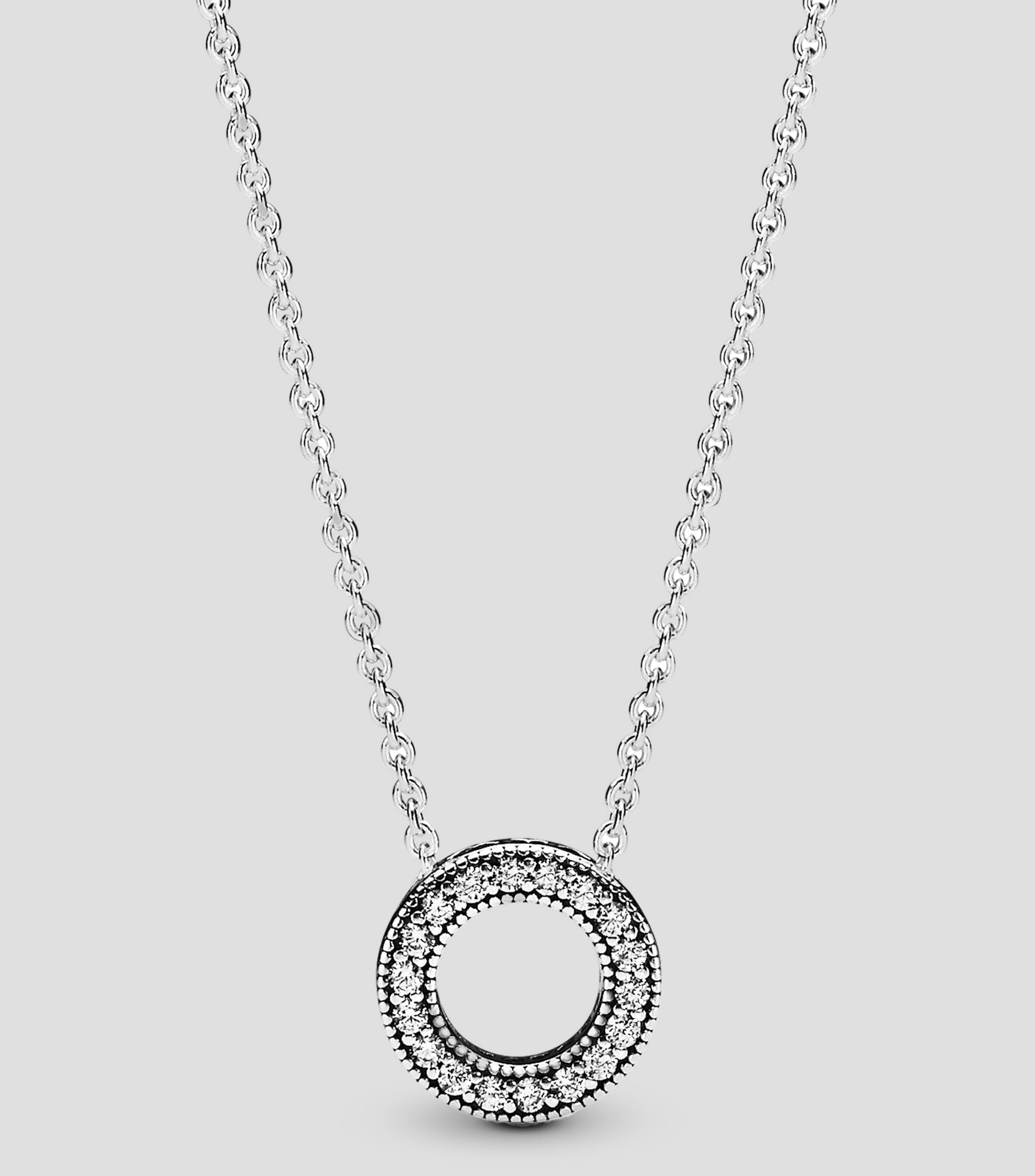 Collar con colgante redondo en plata .925 Pandora Signature Mujer