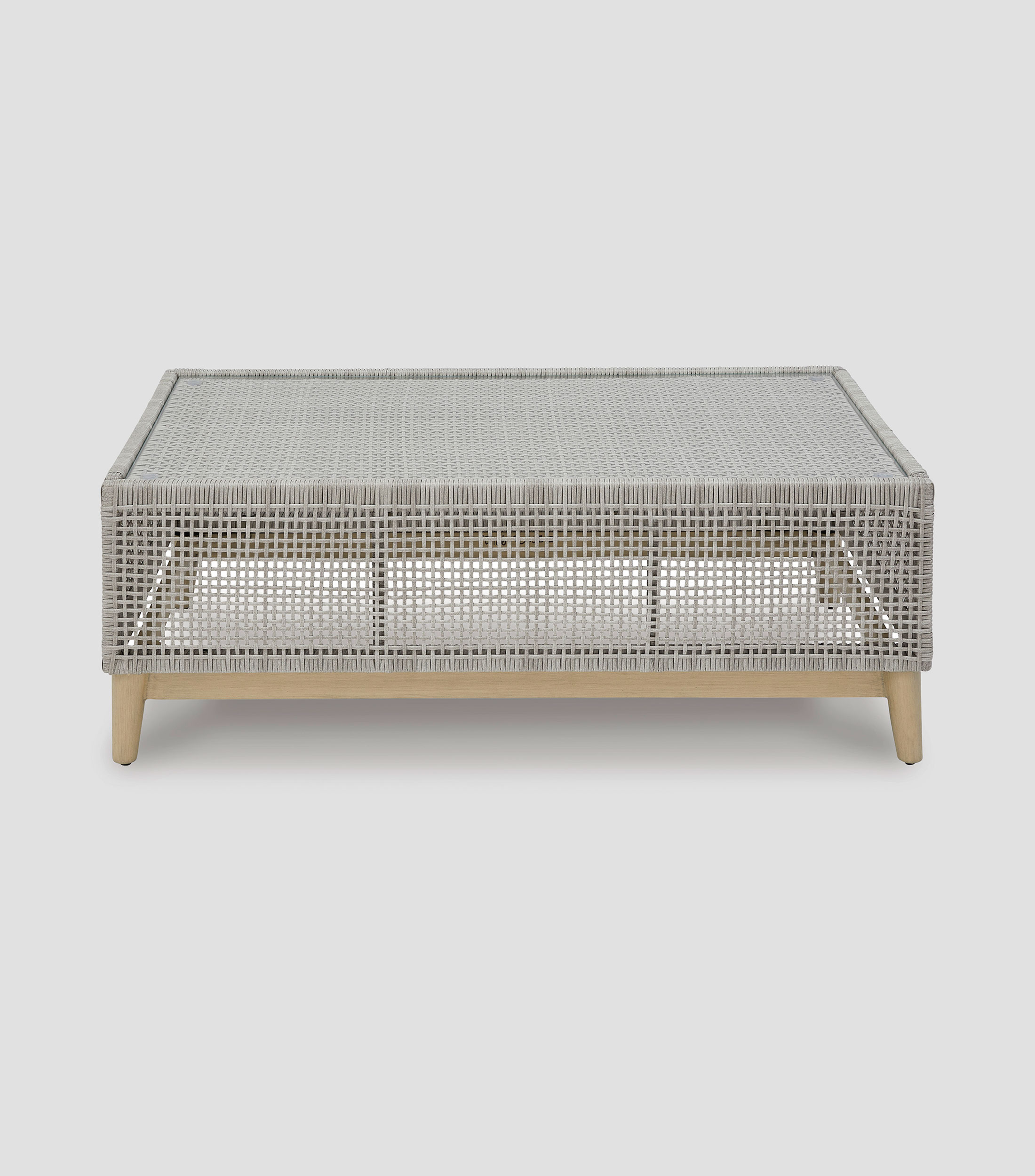 Mesa de centro Rainalto en mimbre de resina con aluminio y vidrio templado gris