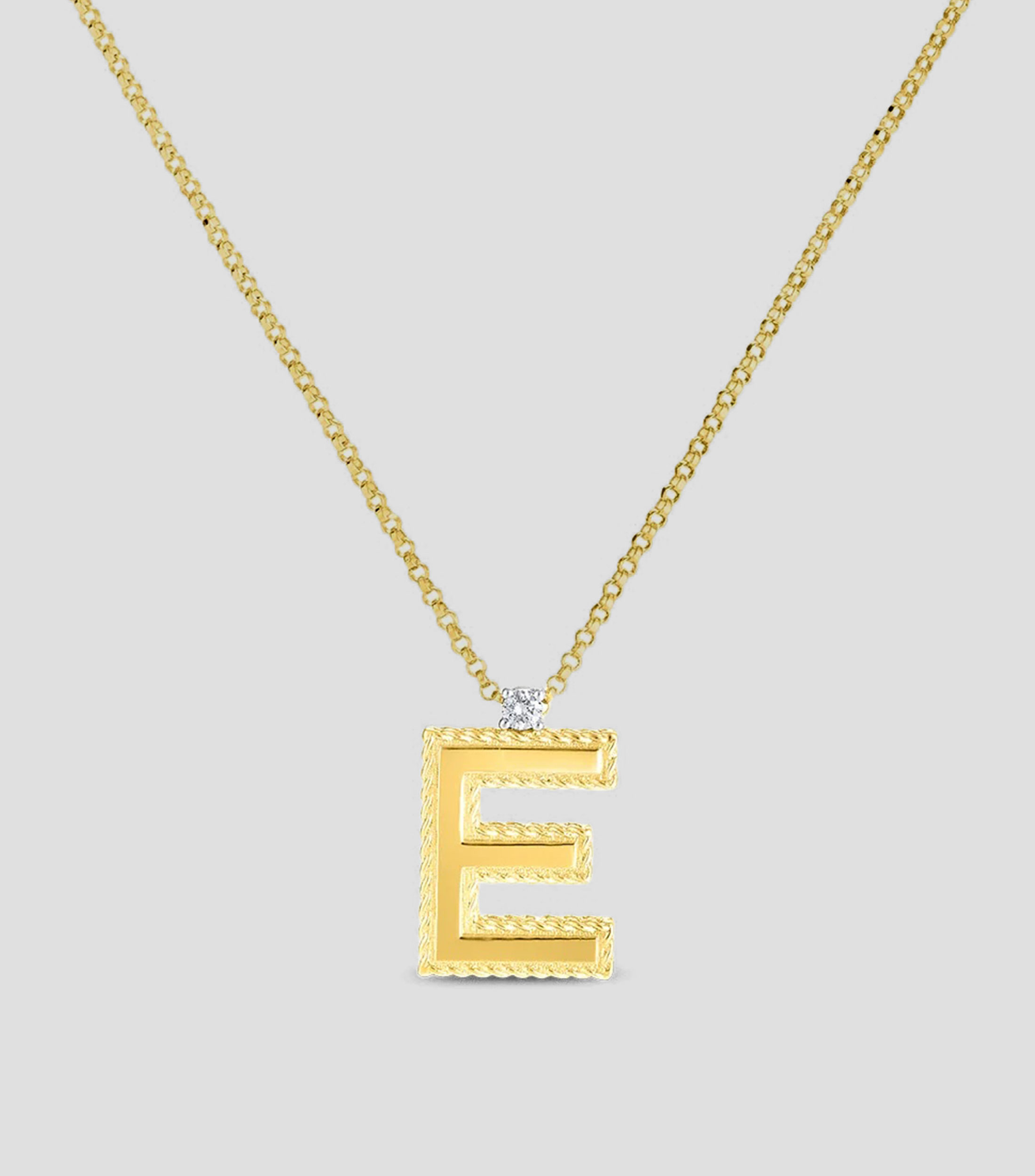 Collar en Oro amarillo letra E Mujer