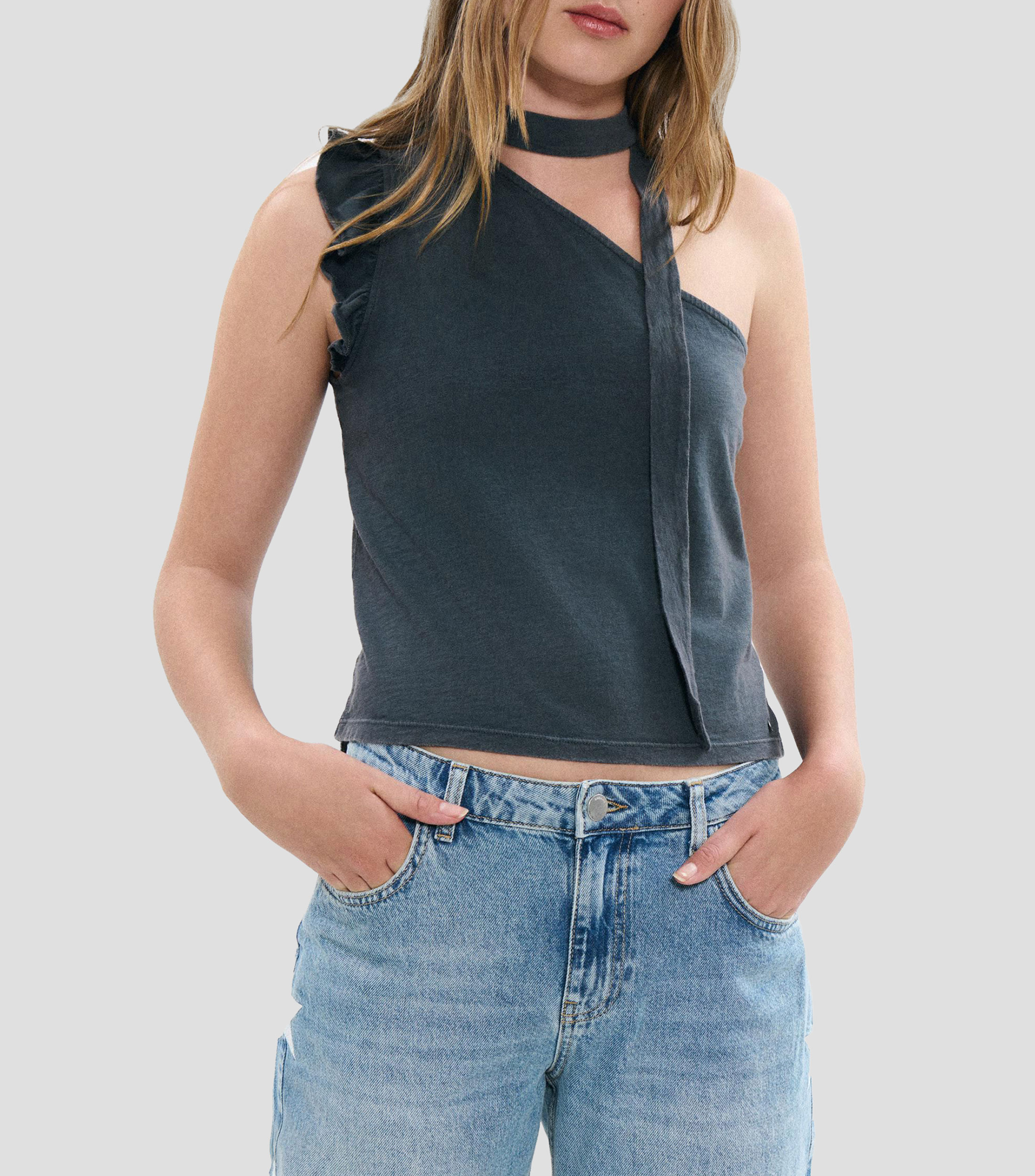Blusa lisa sin mangas Mujer