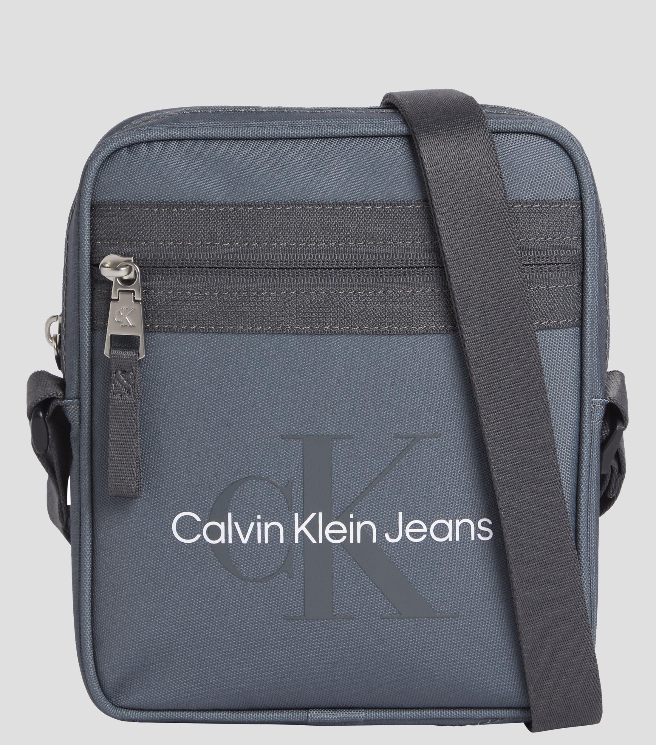 Calvin Klein: Messenger con logo Hombre | El Palacio de Hierro