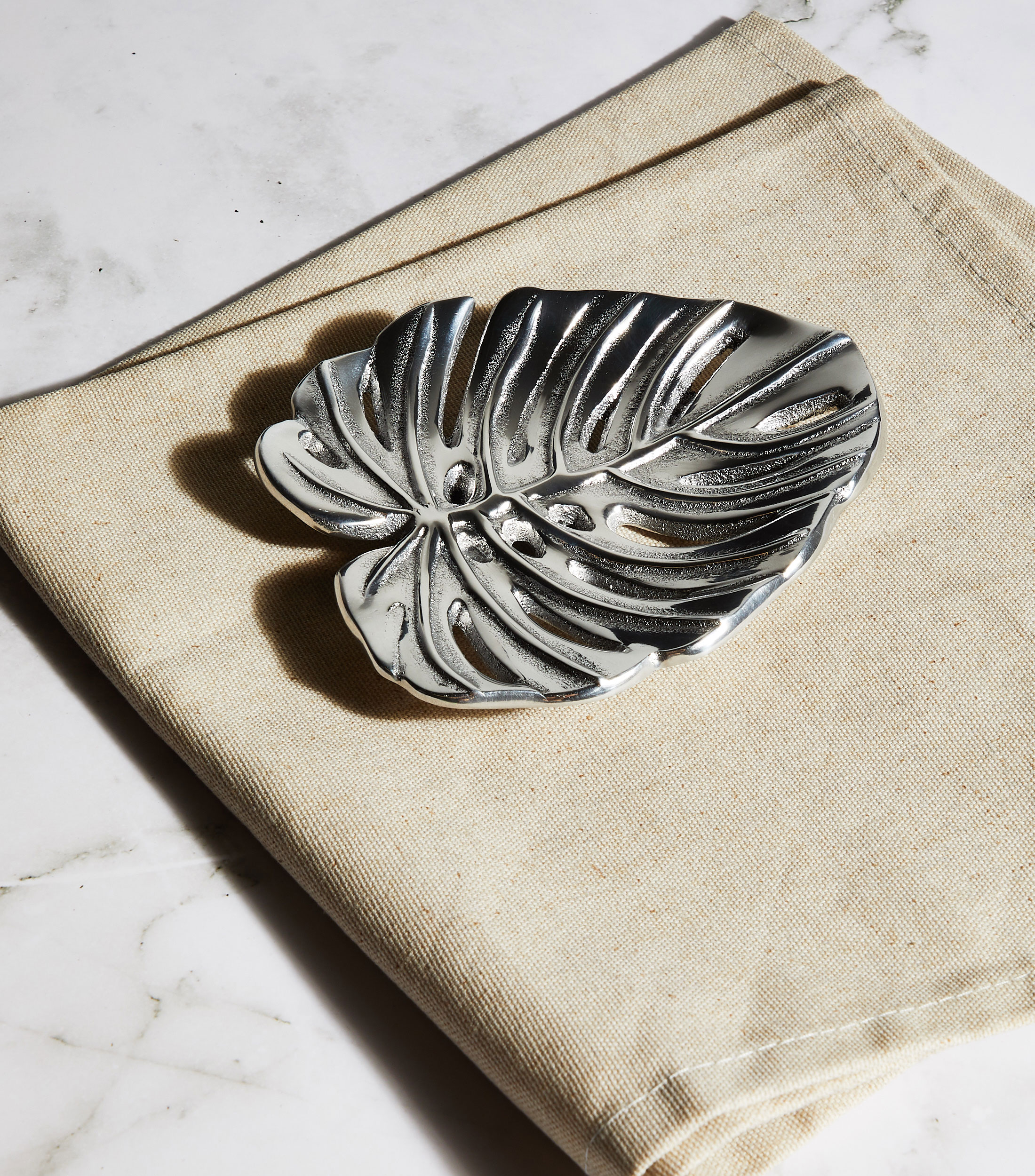 Plato Decorativo en aluminio reciclado