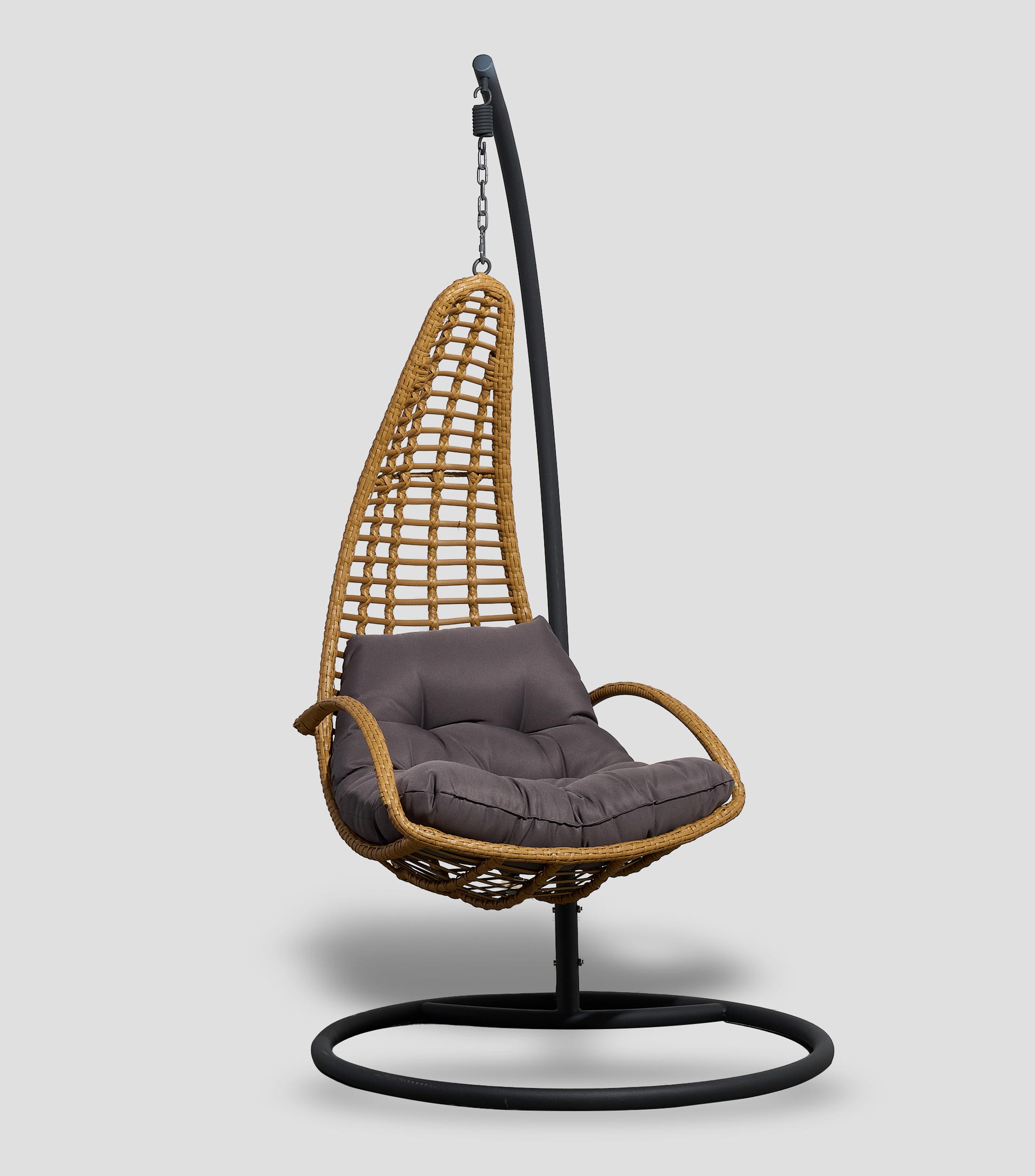 Silla colgante con base de metal
