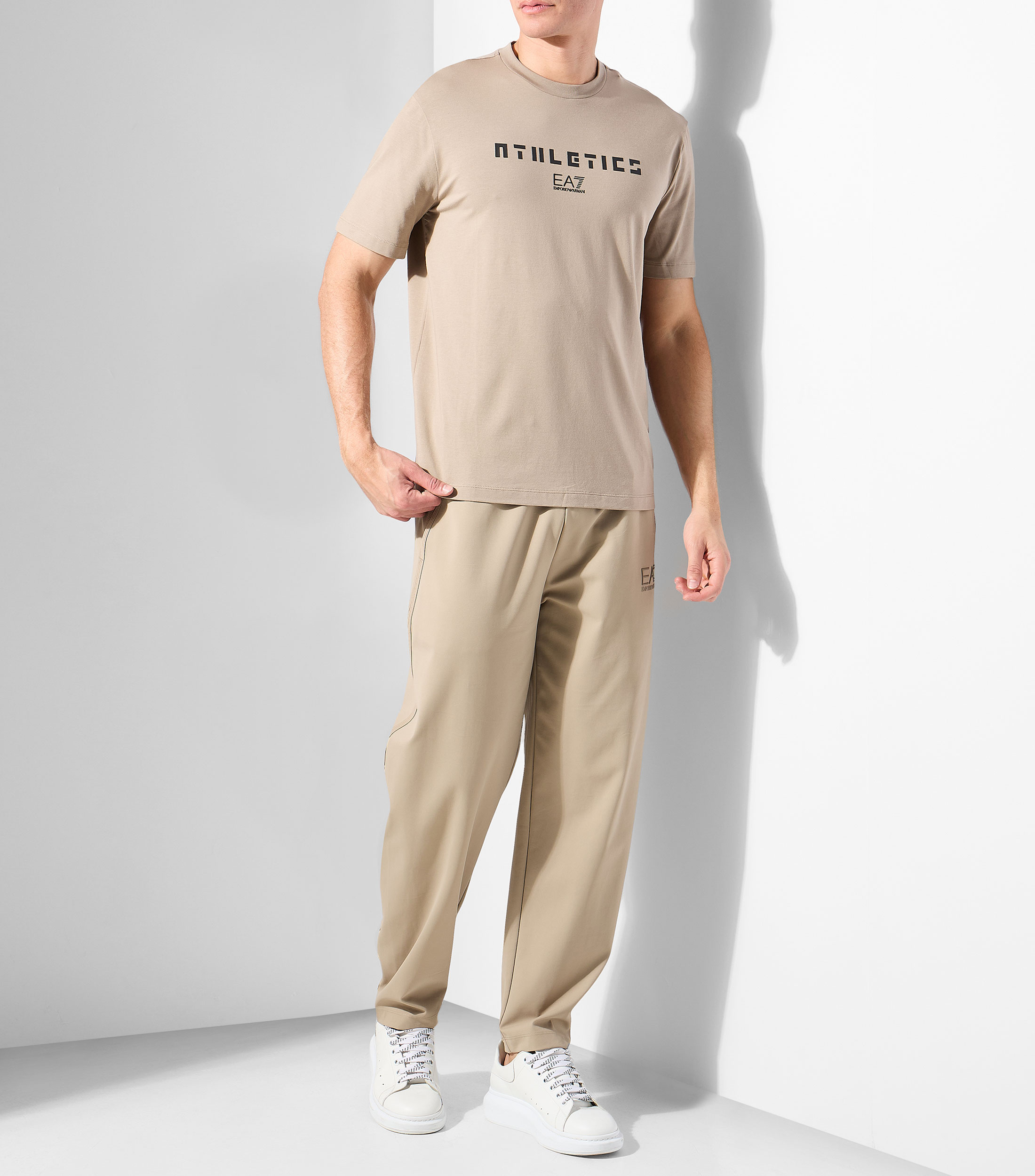 Playera cuello redondo manga corta lisa Hombre