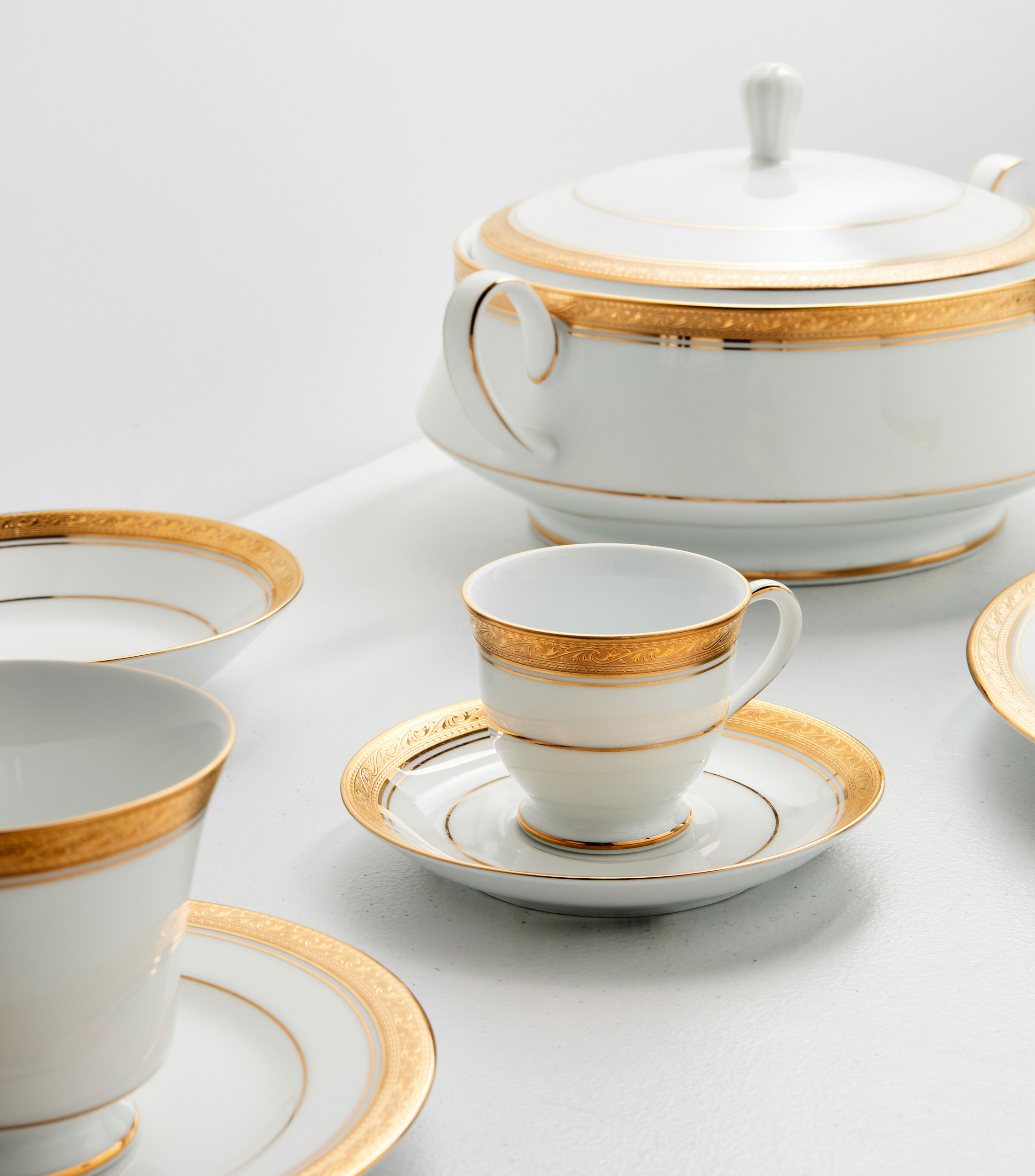 Taza Crestwood blanca