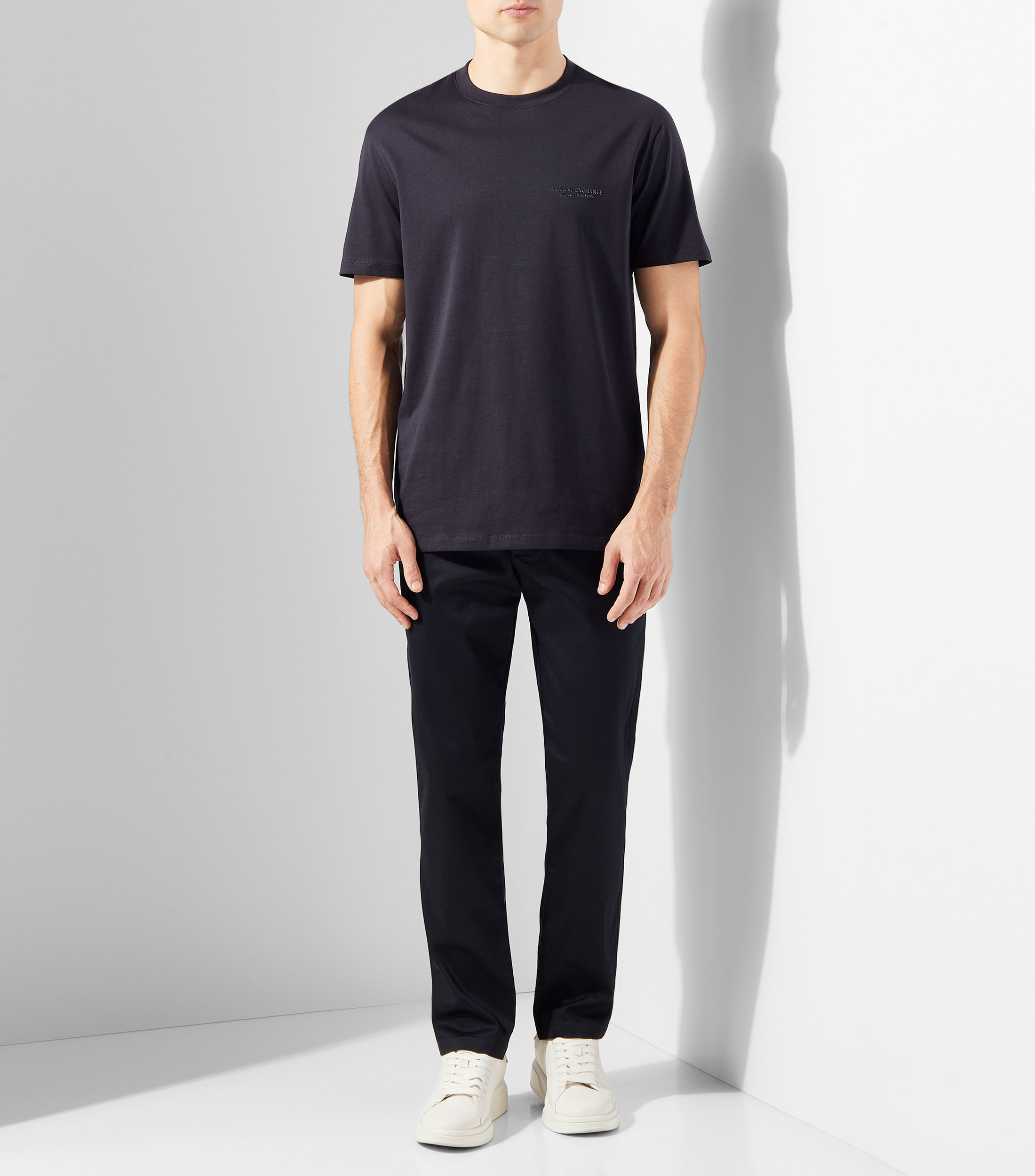 Playera cuello redondo manga corta Hombre