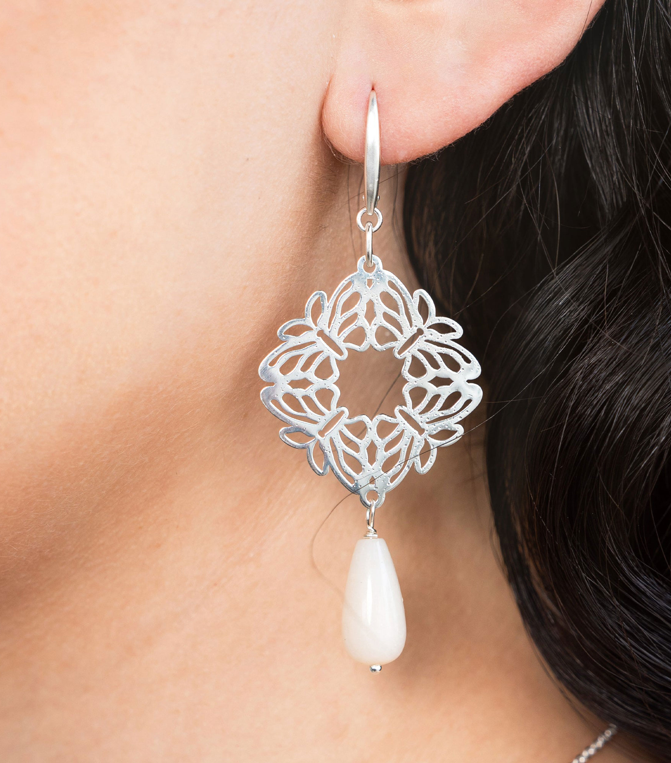 Aretes en Plata .925 con 4 Mariposas e Incrustación de Ópalo Rosa Mujer