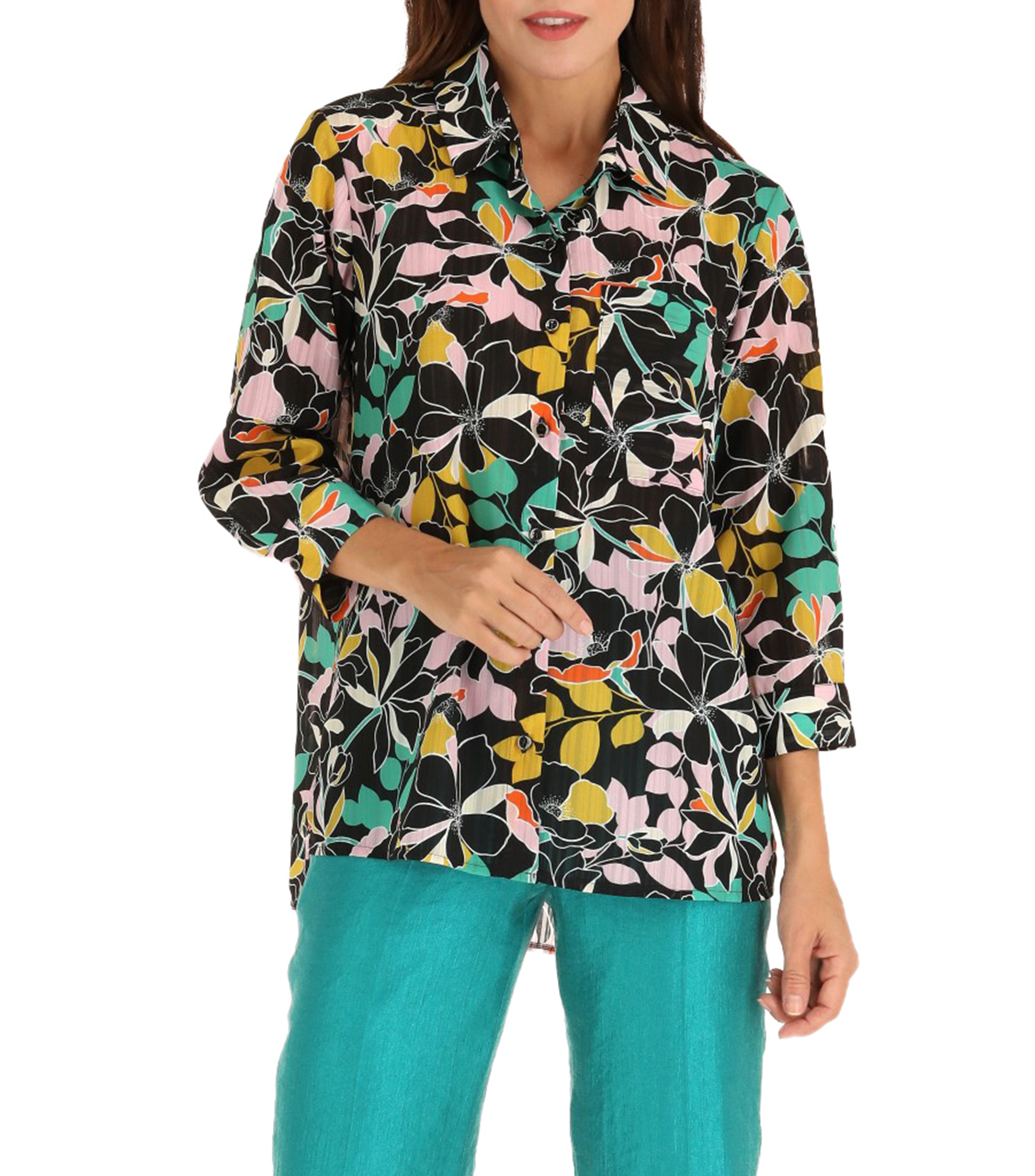 blusa floreada blanca