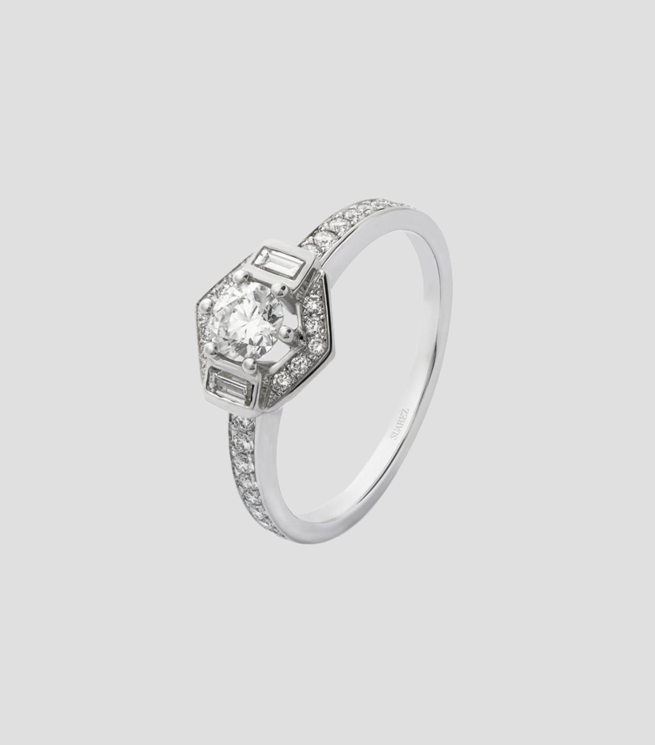 Anillo en Oro blanco de 18 Kilates con diamante Mujer