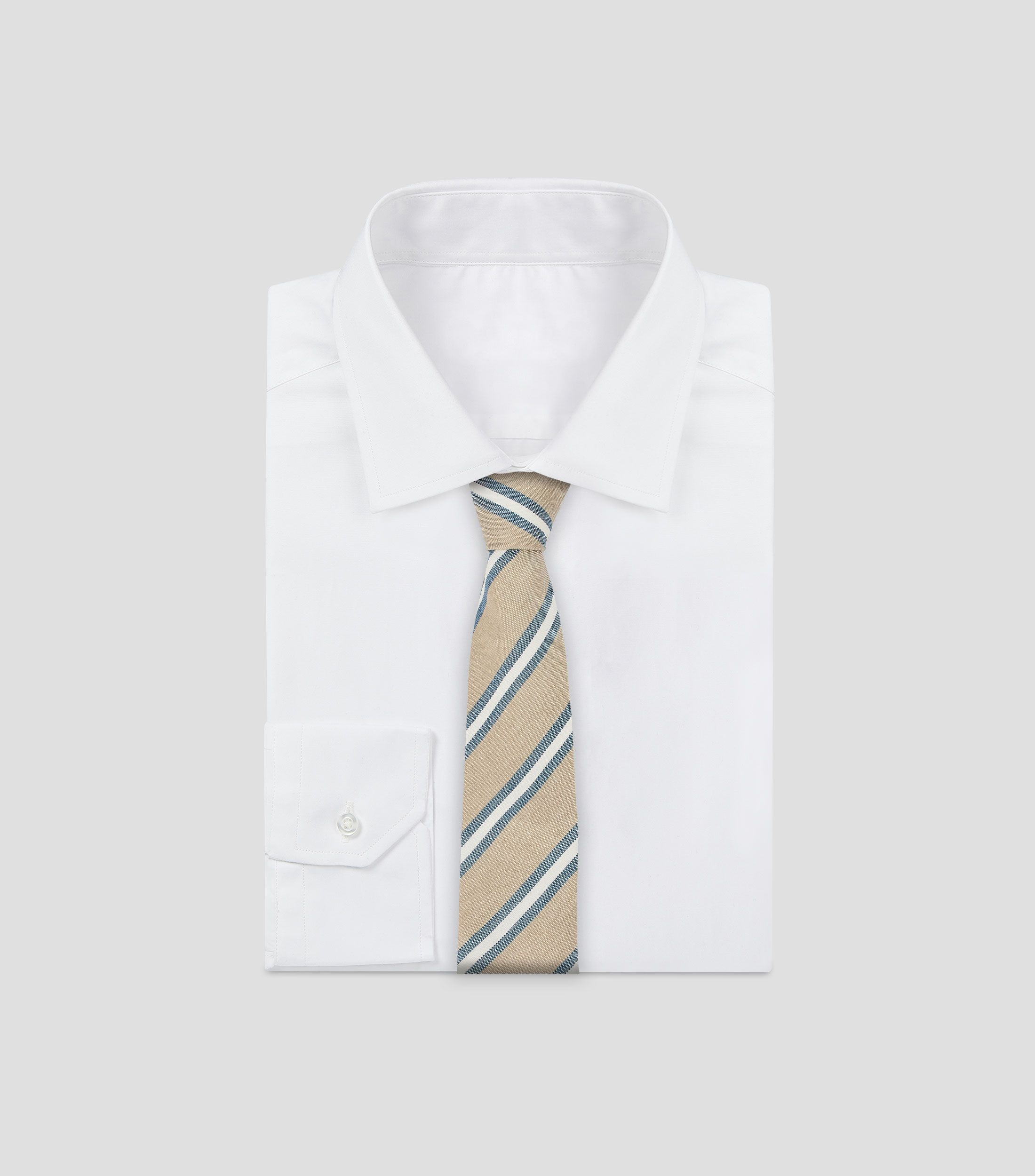 Corbata ancha con franjas