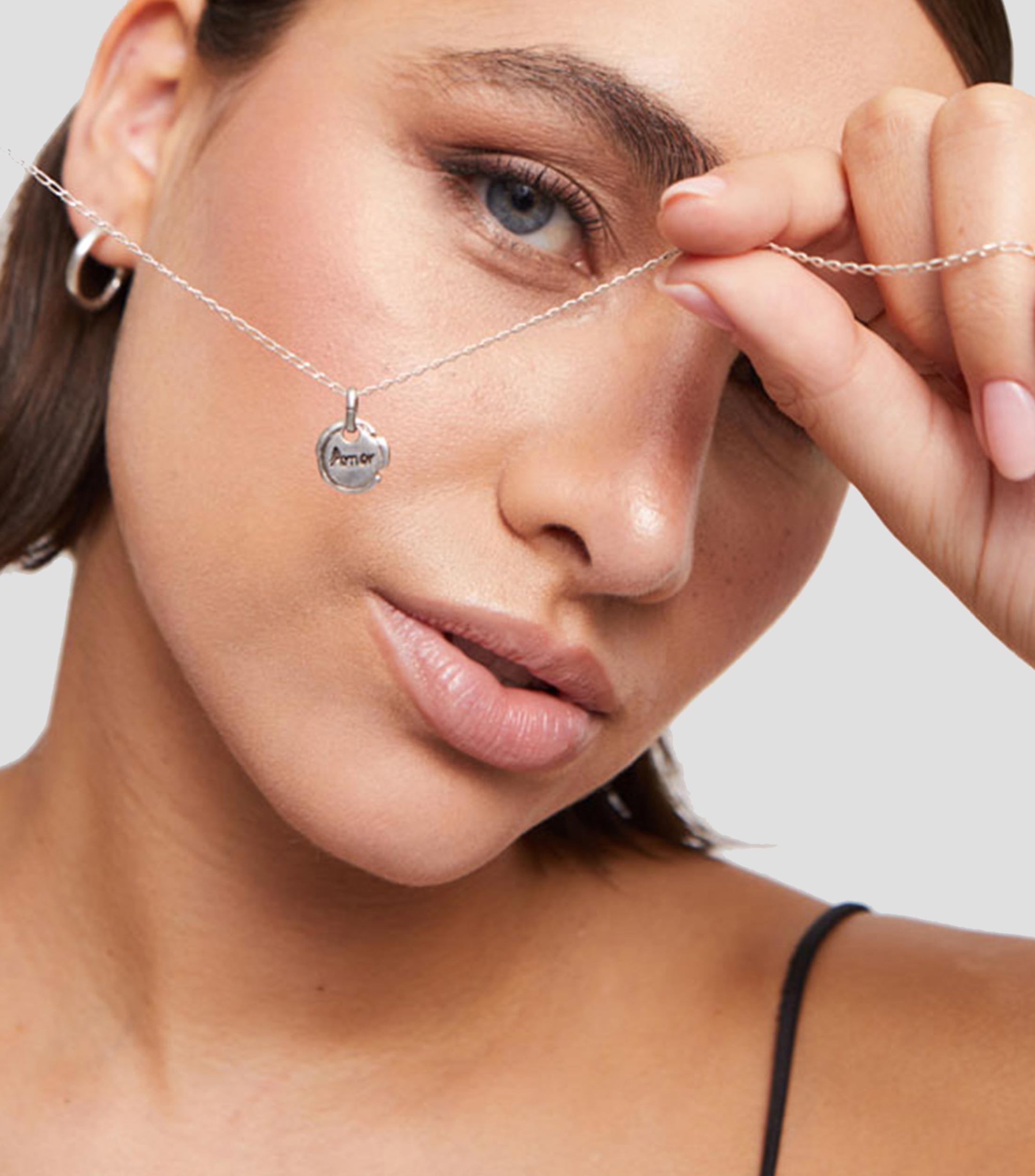 Charm Palabra Amor Mujer
