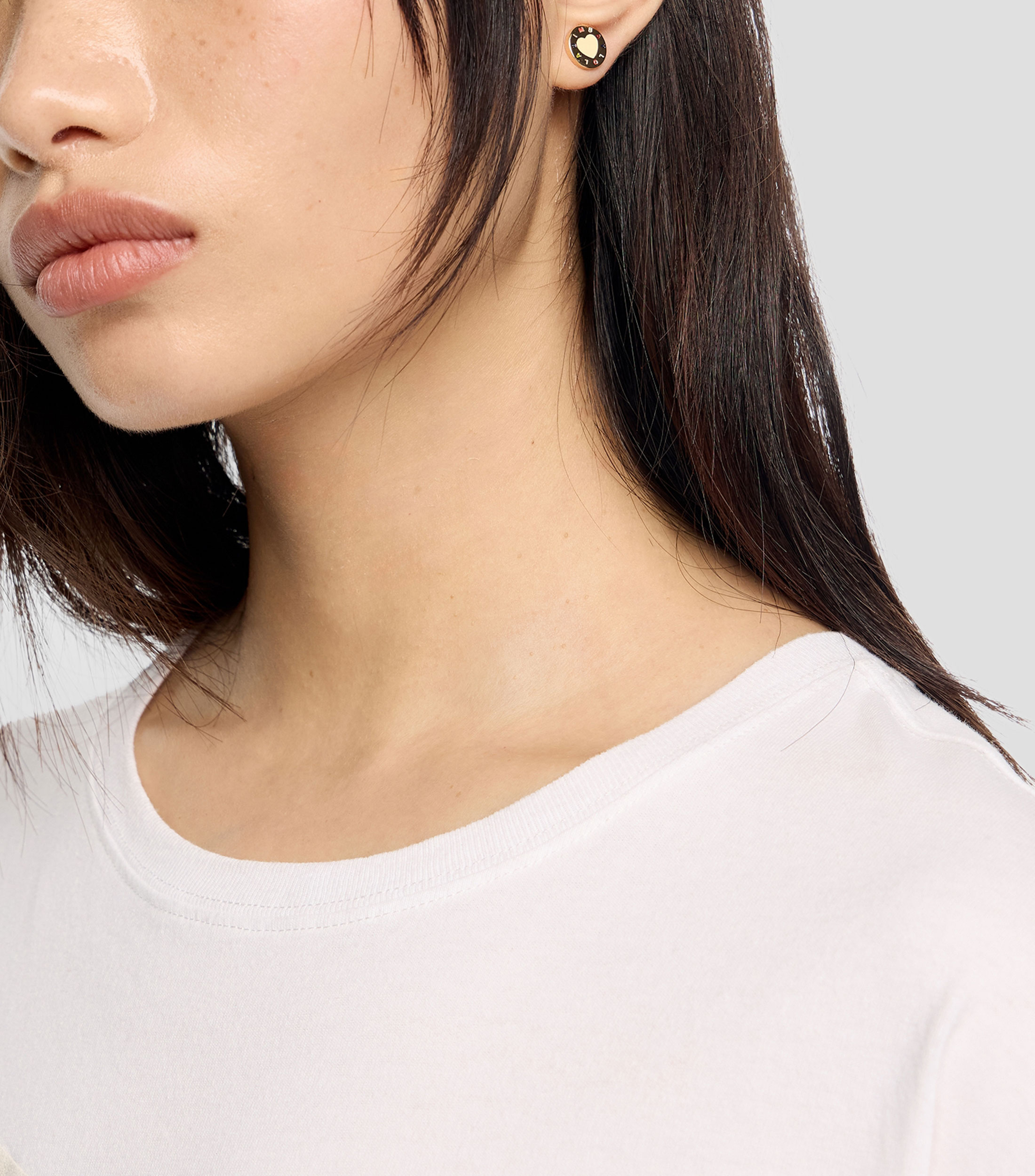 Aretes con logo y corazón Mujer