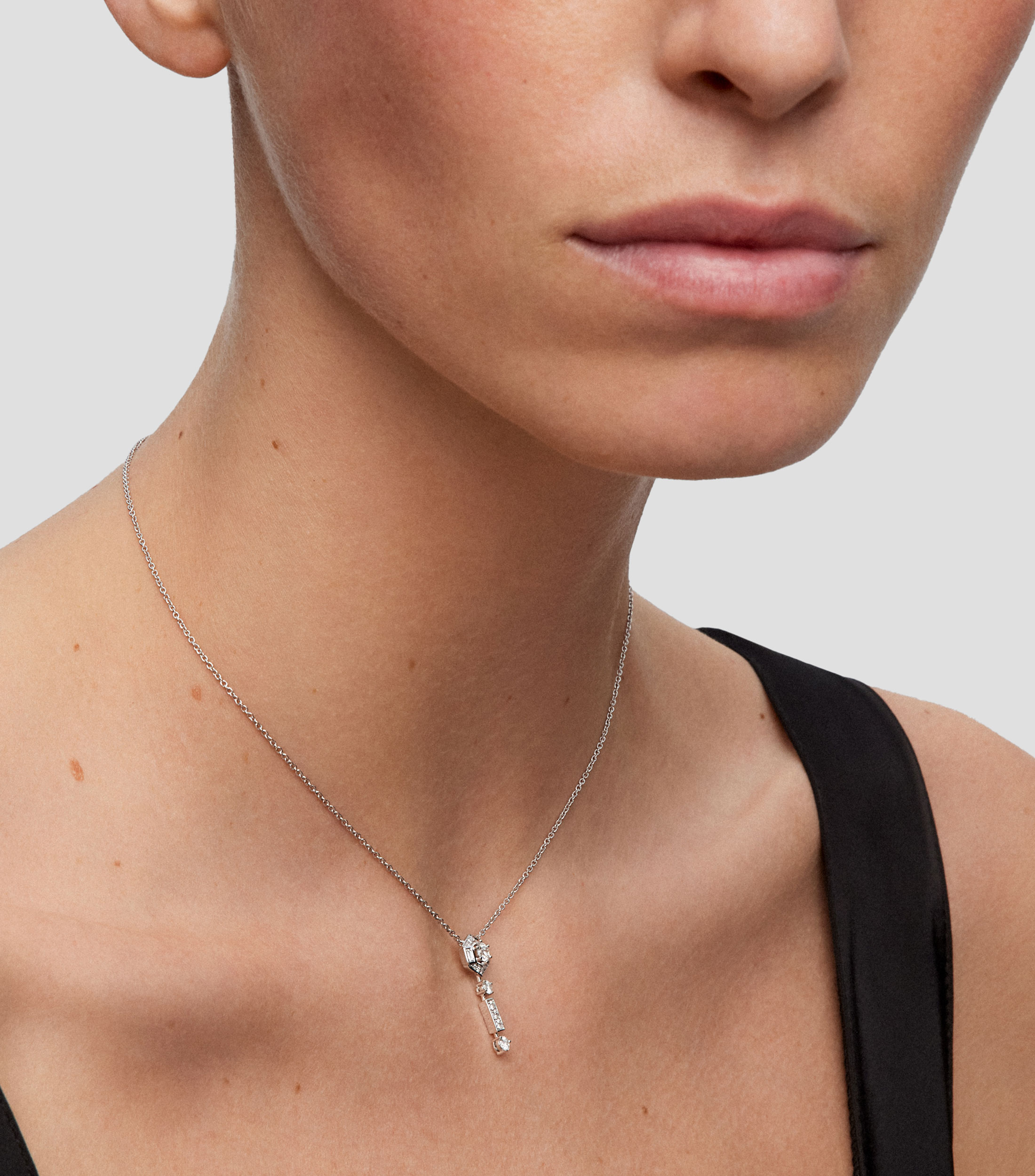 Collar en Oro blanco de 18 Kilates con diamantes Compromiso Mujer