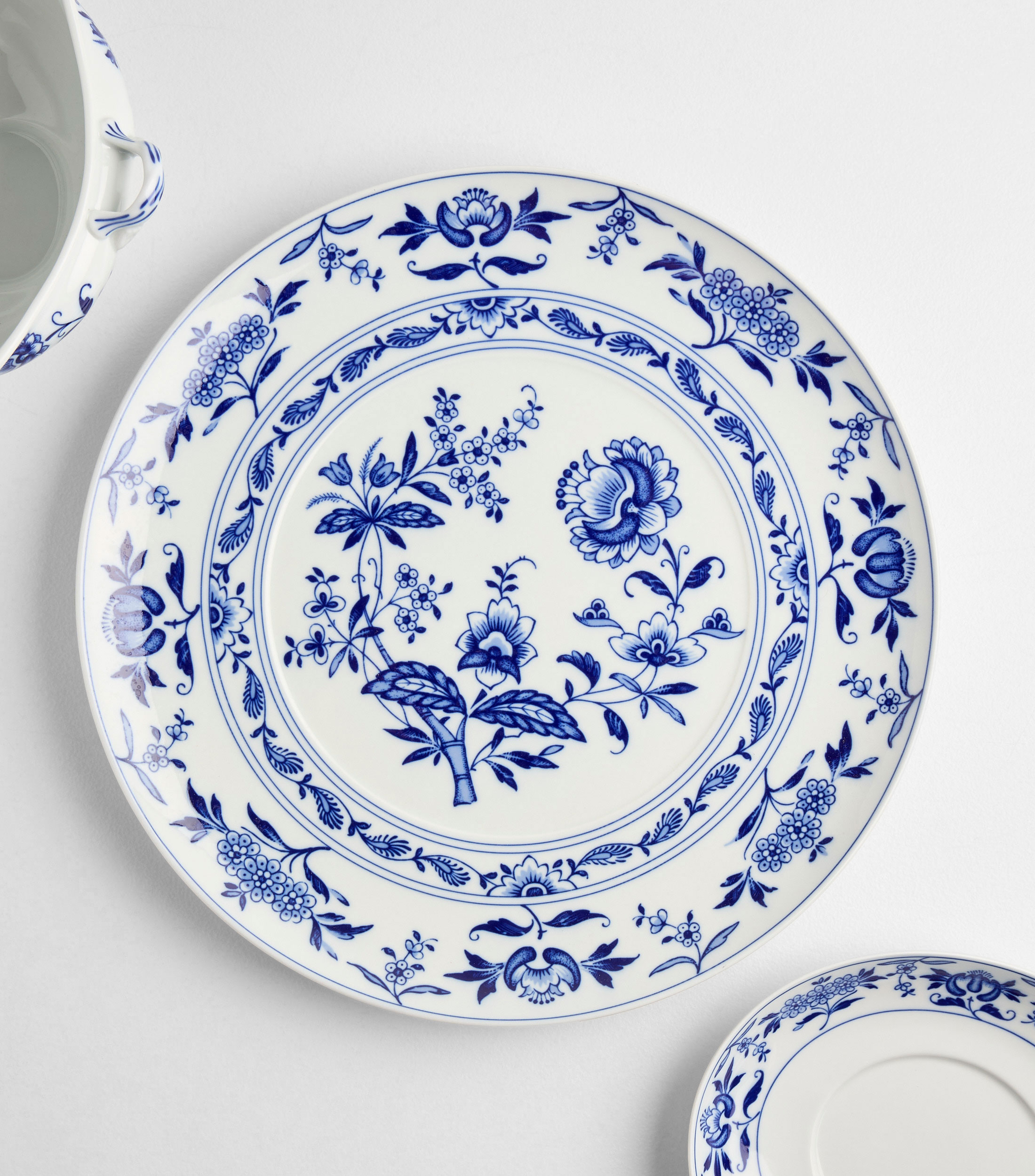 Plato marcador Margao con flores