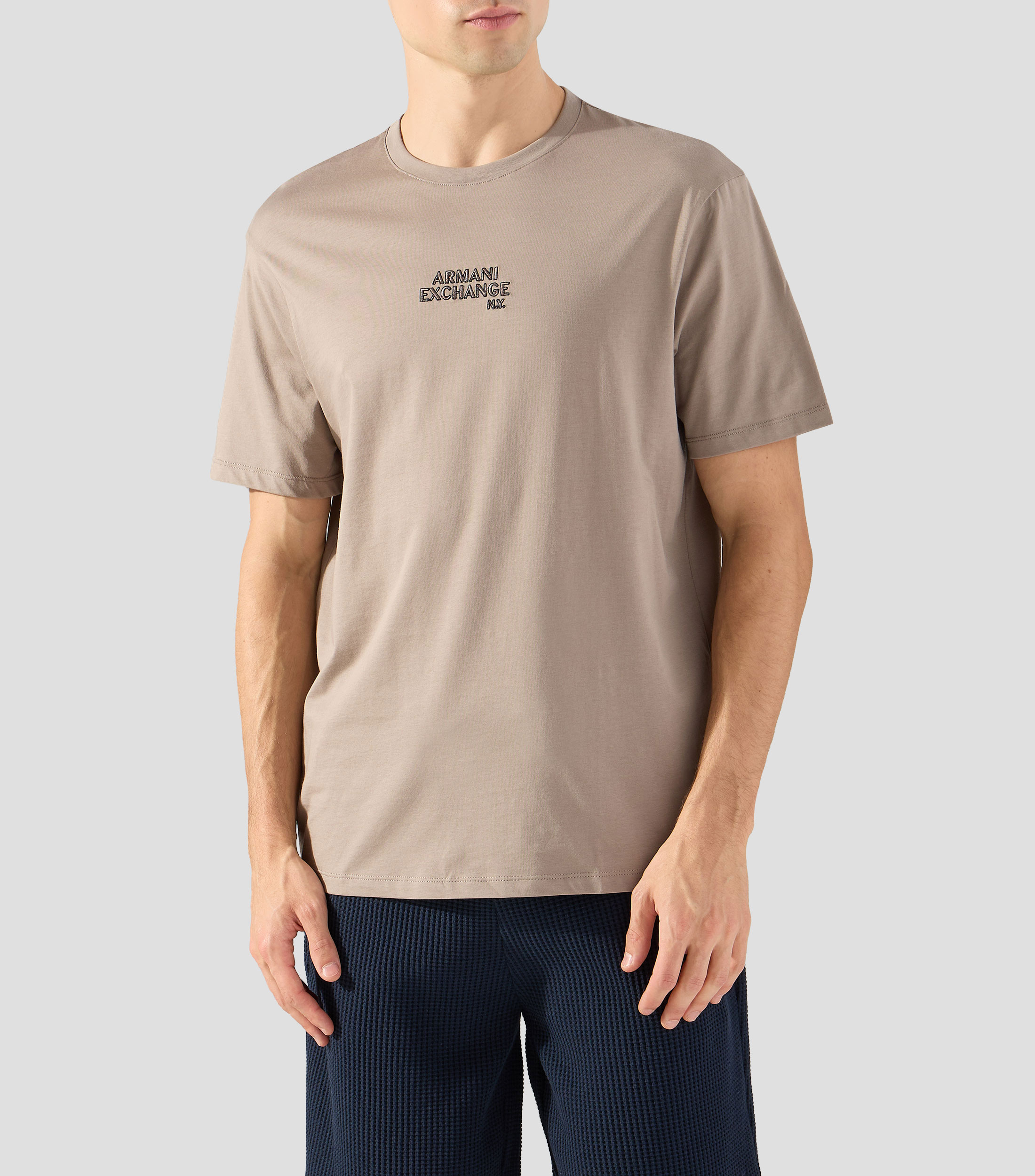 Playera de cuello redondo con manga corta lisa Hombre