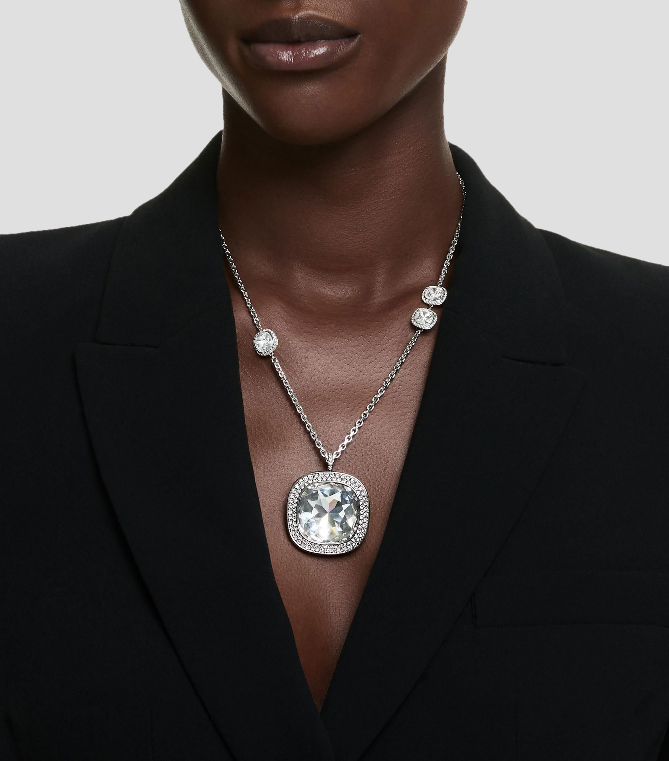 Collar con cristales multifacéticos en baño de rodio pavé Una Angelic Mujer