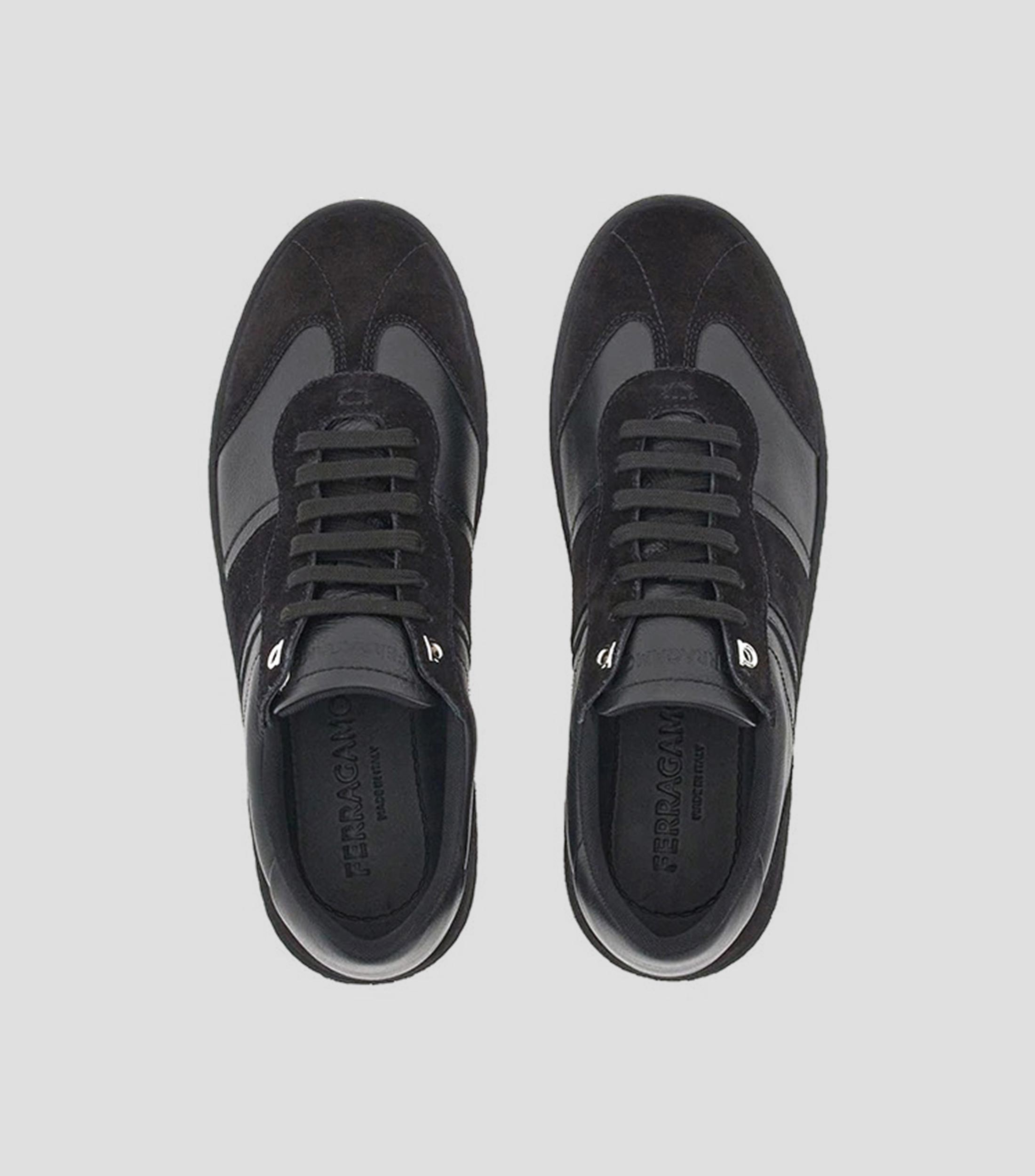 Tenis casuales de cana baja en piel con logotipo Hombre