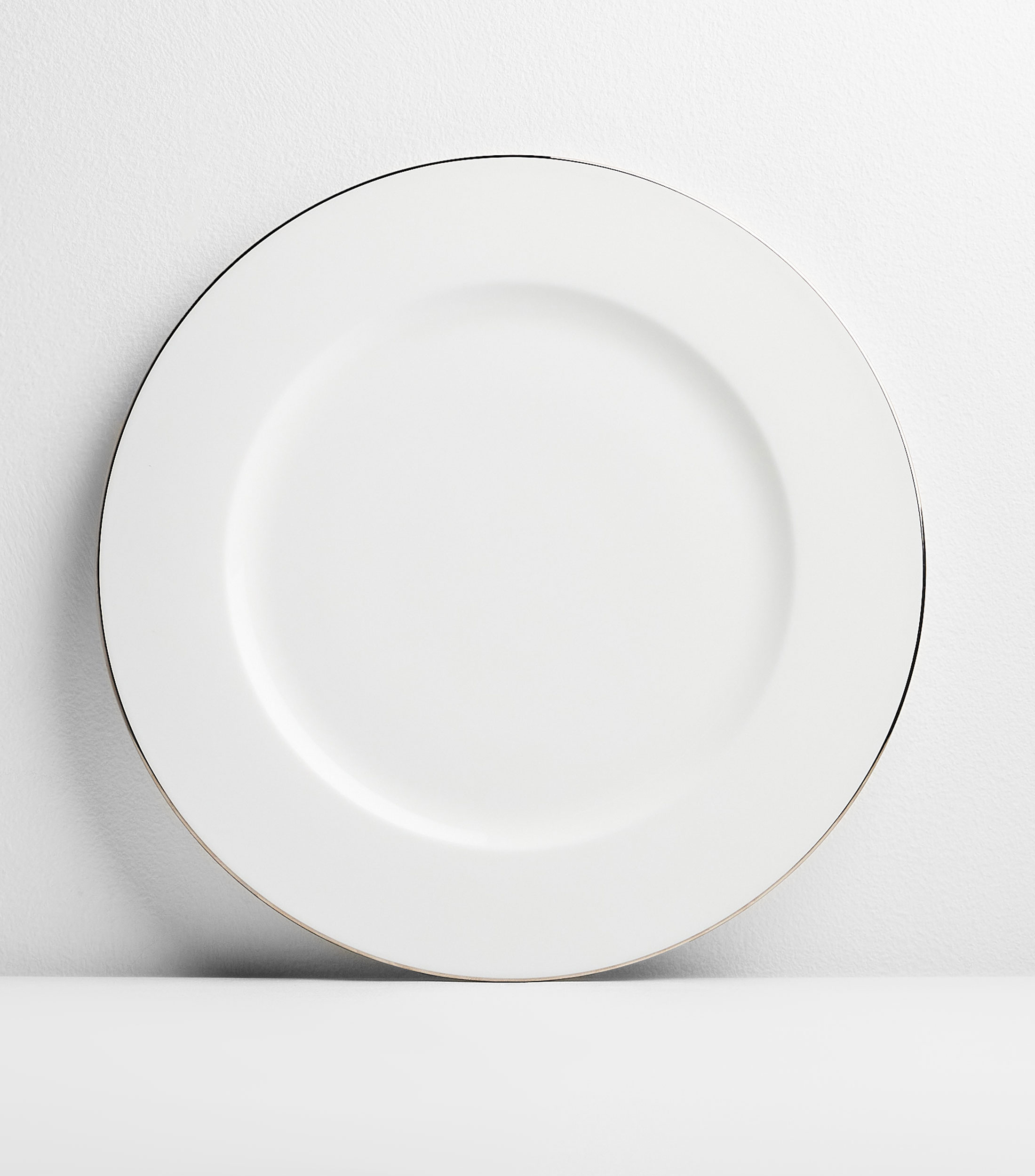 Bajo Plato Anmut Platinum
