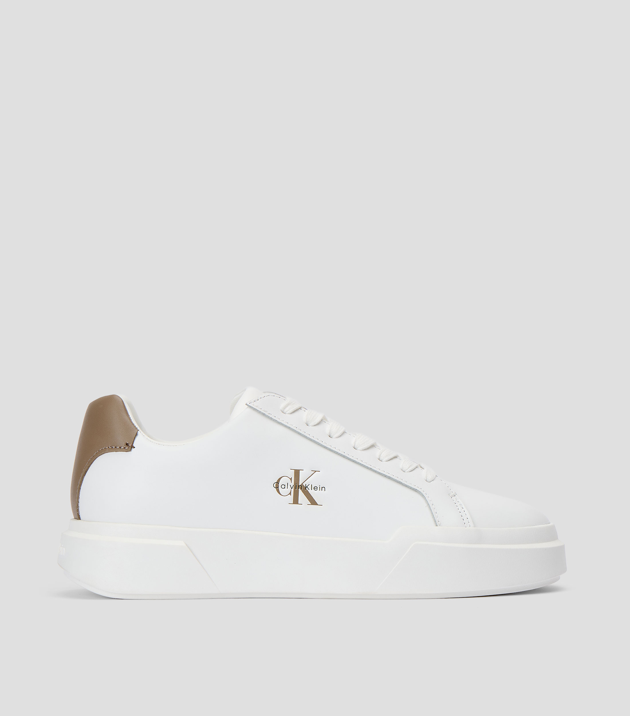 Tenis casuales en piel Hombre