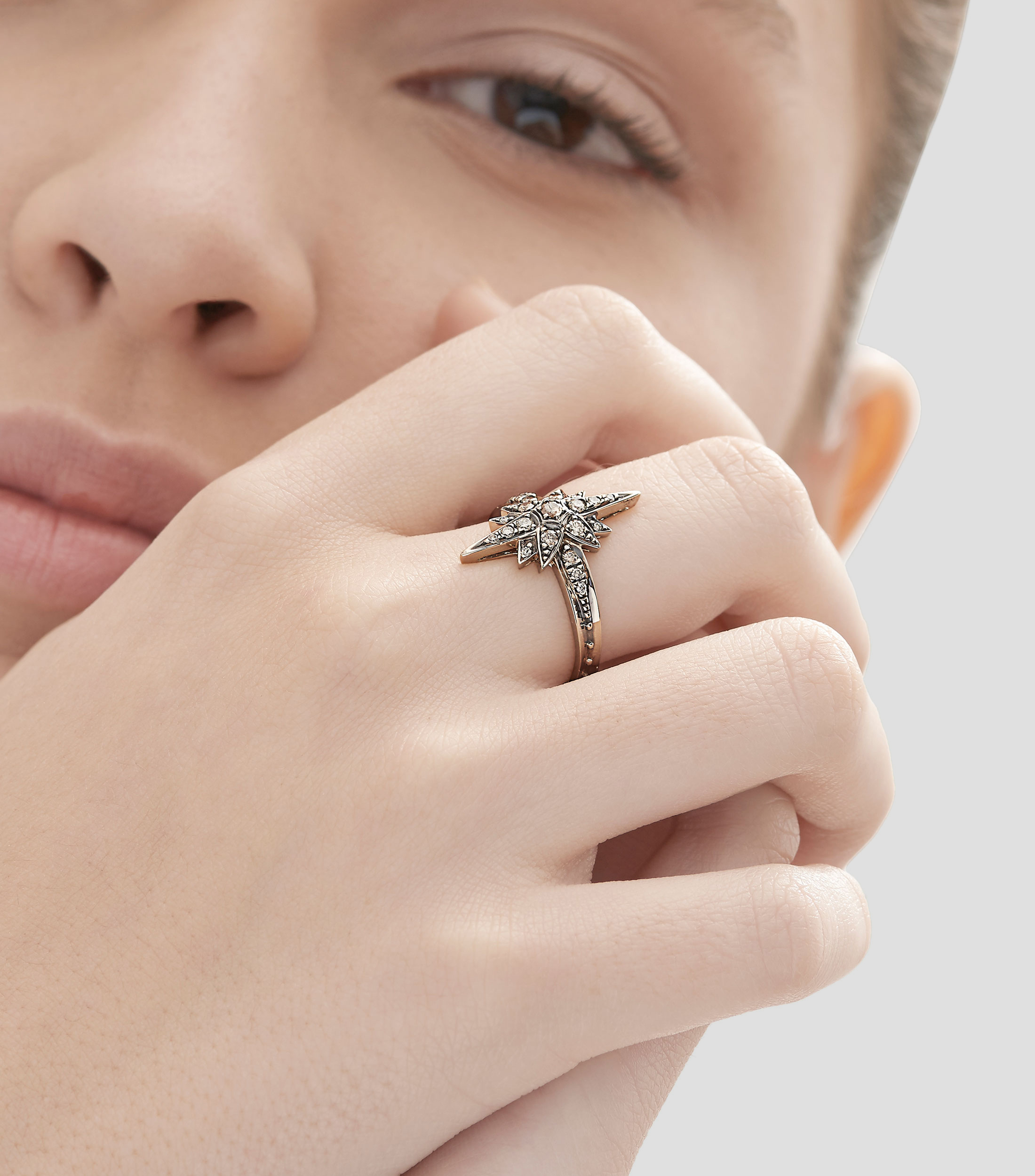 Anillo en oro 18 Kilates Mujer