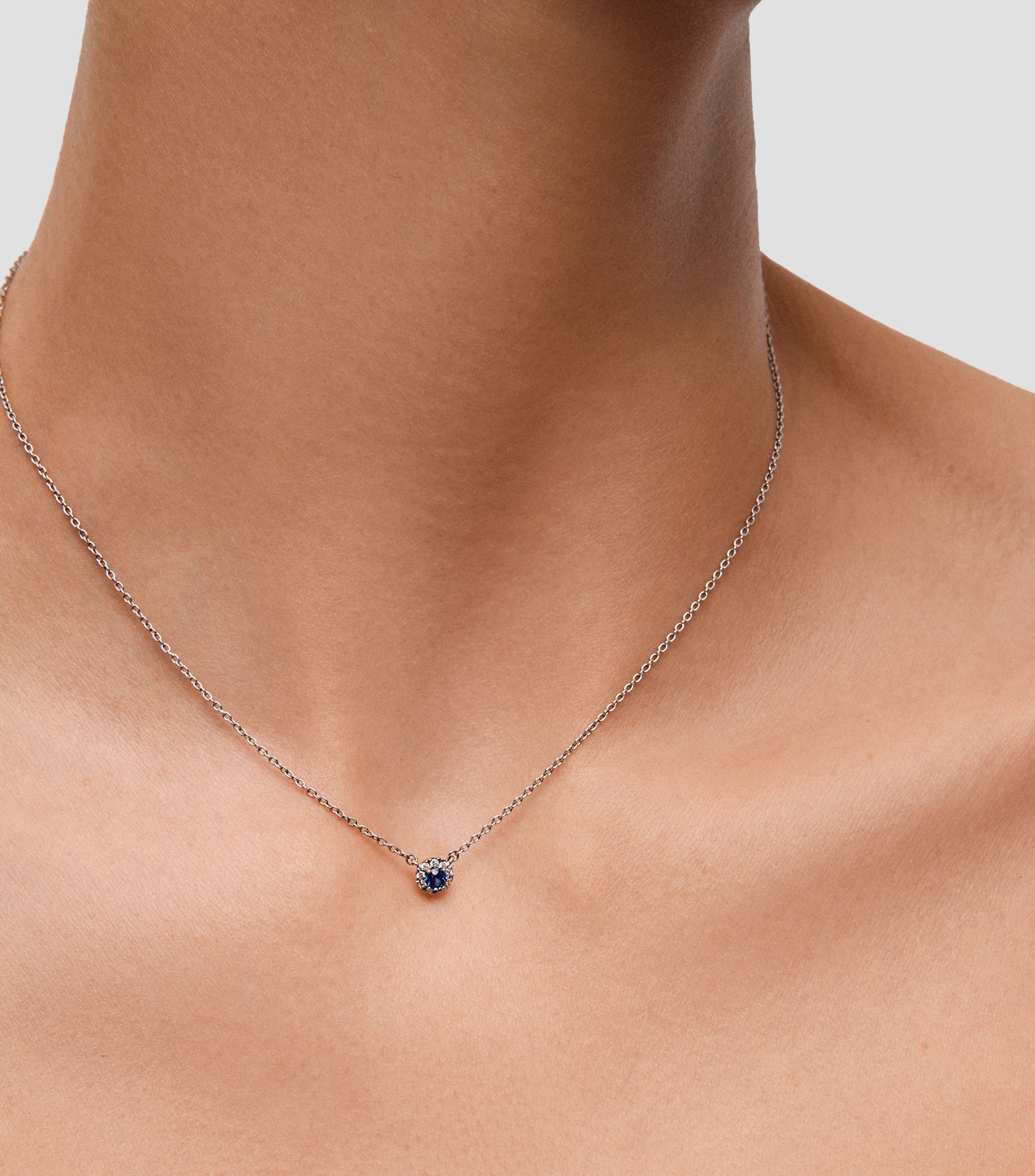 Collar con dije redondo con zafiro y halo de diamantes Big Three Mujer