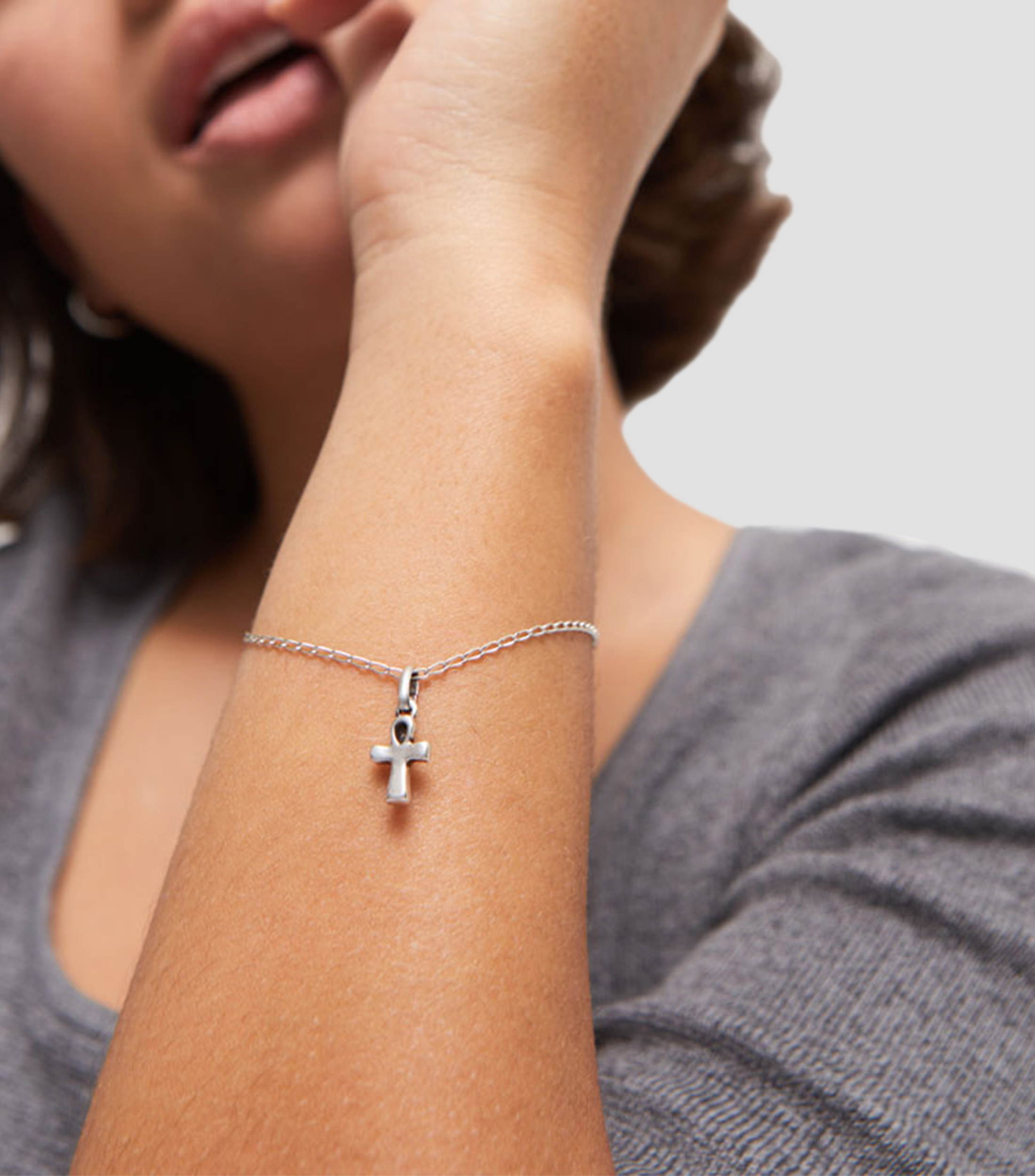Charm Cruz cuadrada Mujer