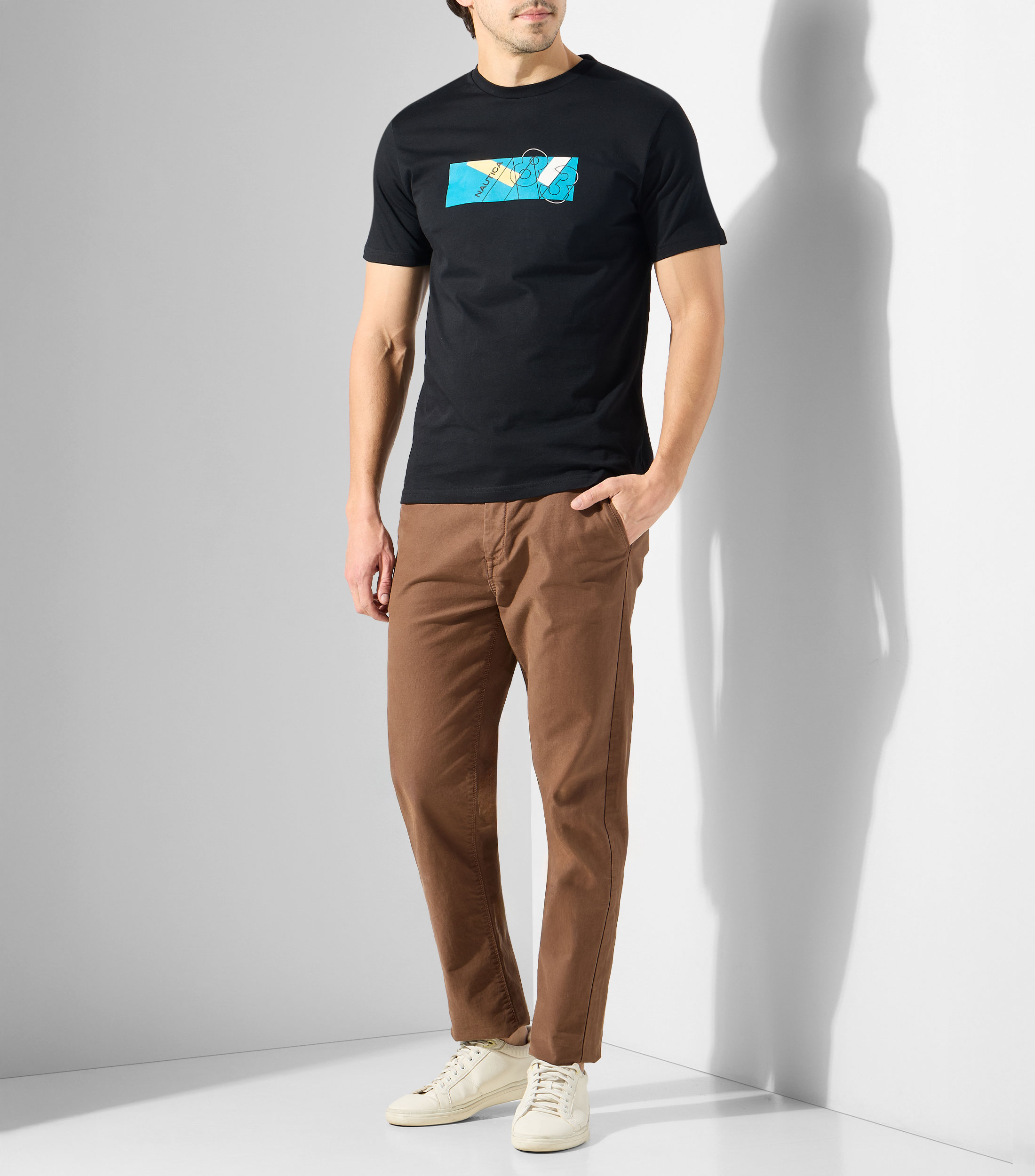 Playera cuello redondo manga corta estampada Hombre