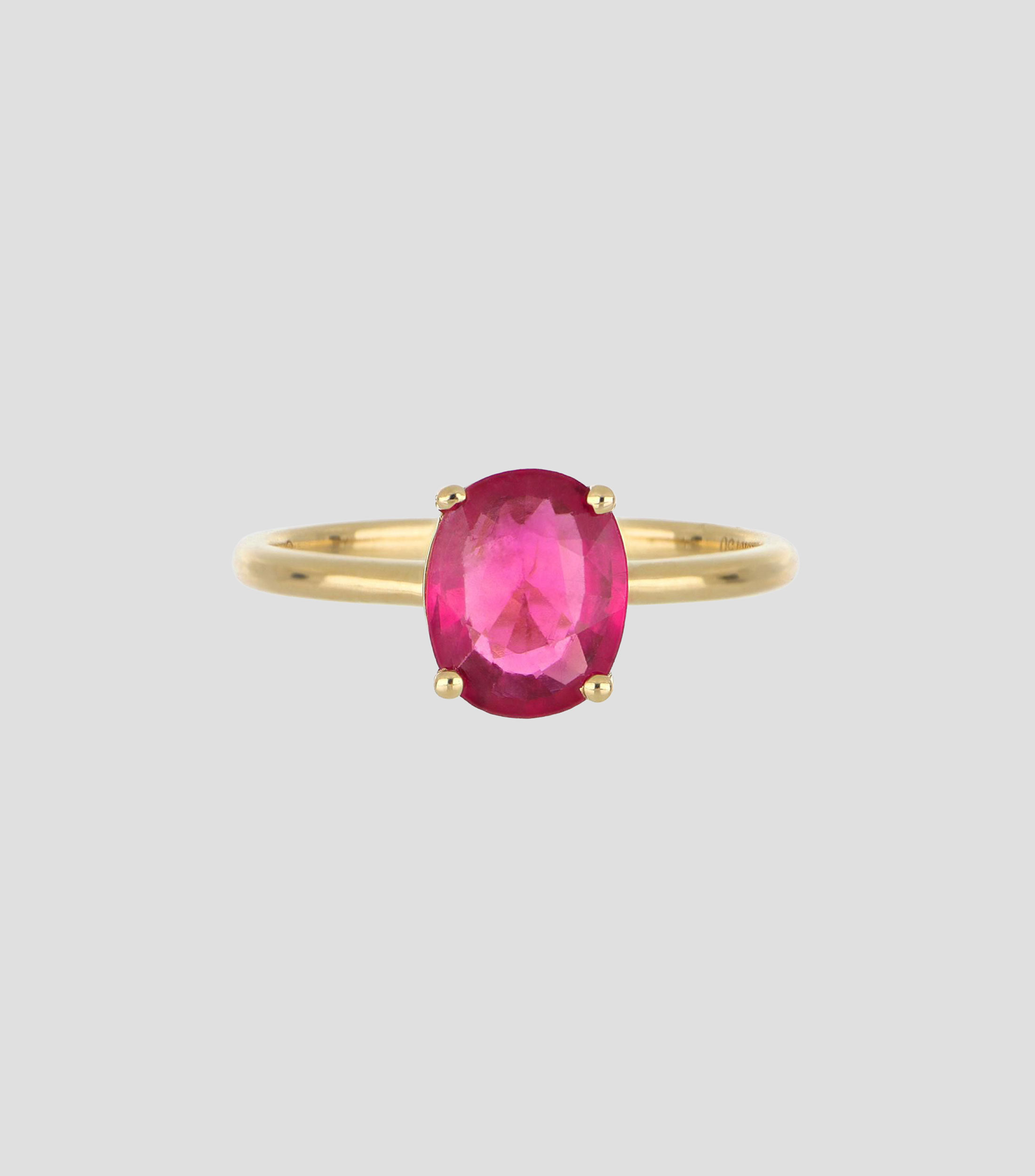 Anillo en oro amarillo de 18 kilates con incrustación de turmalina rubelita Mujer