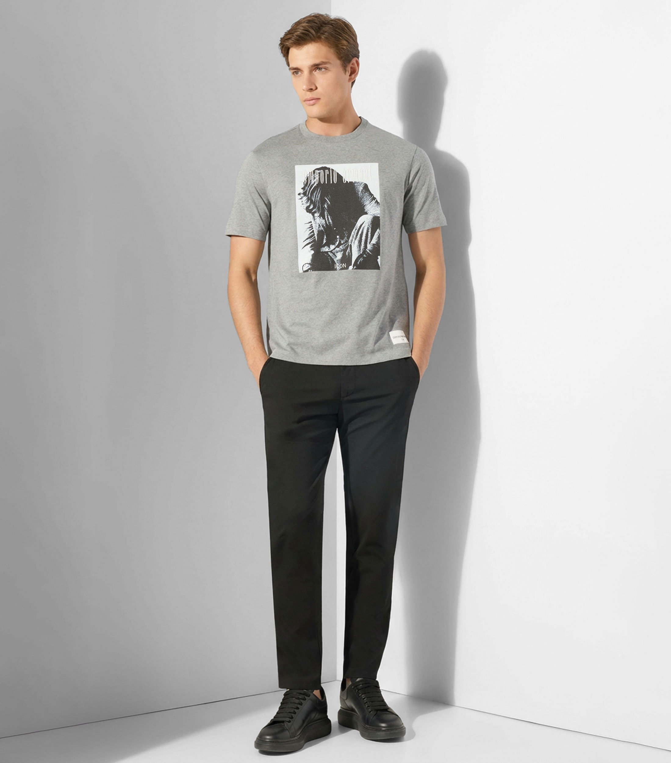 Playera de cuello redondo con manga corta estampada Hombre