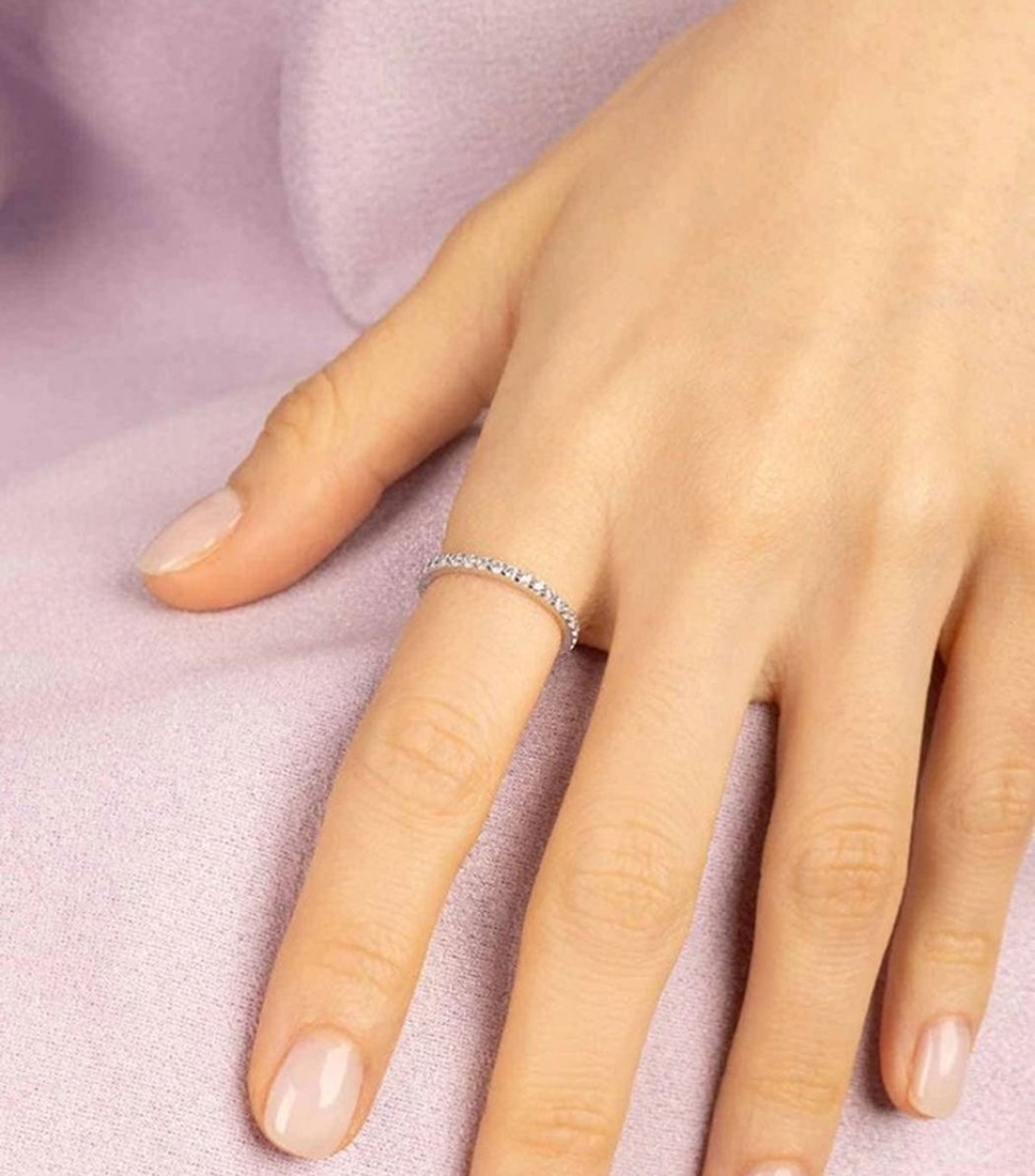 Anillo con circonia cúbica Mujer