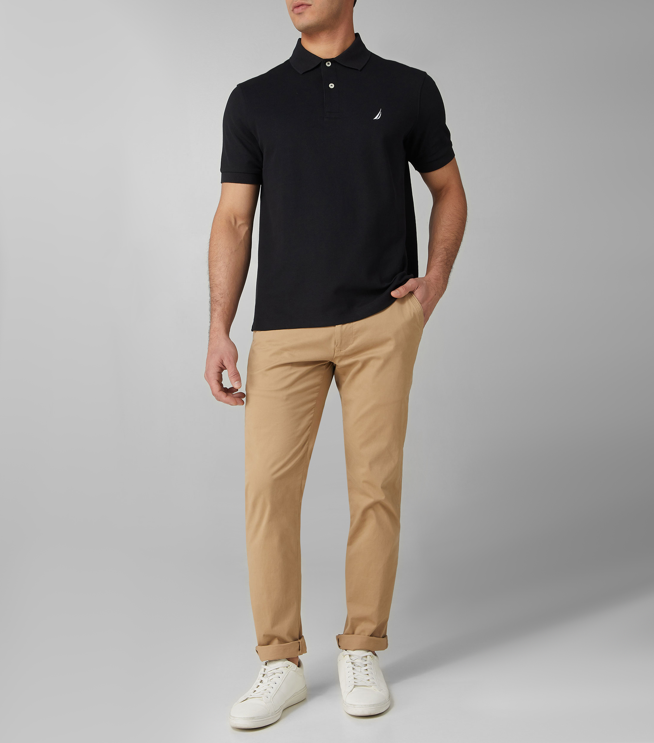 Playera Polo negra de manga corta Hombre