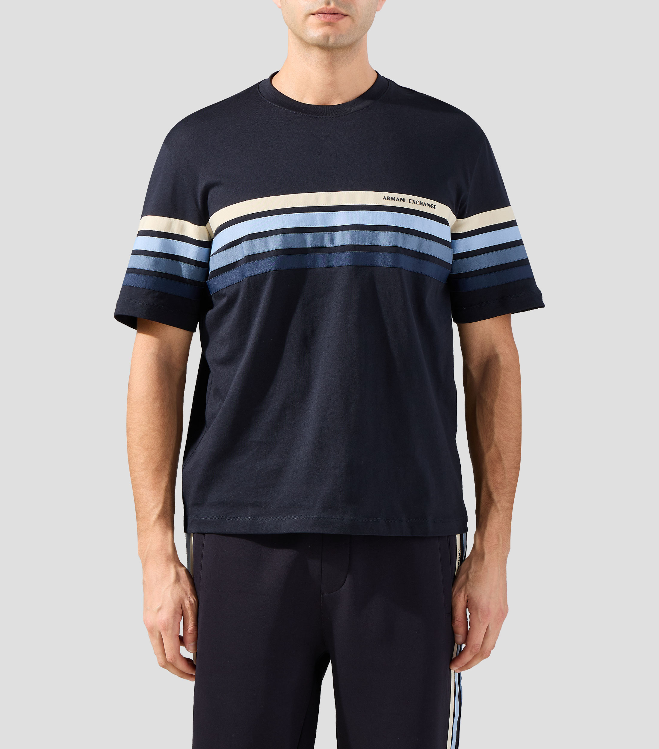 Playera cuello redondo manga corta rayas Hombre
