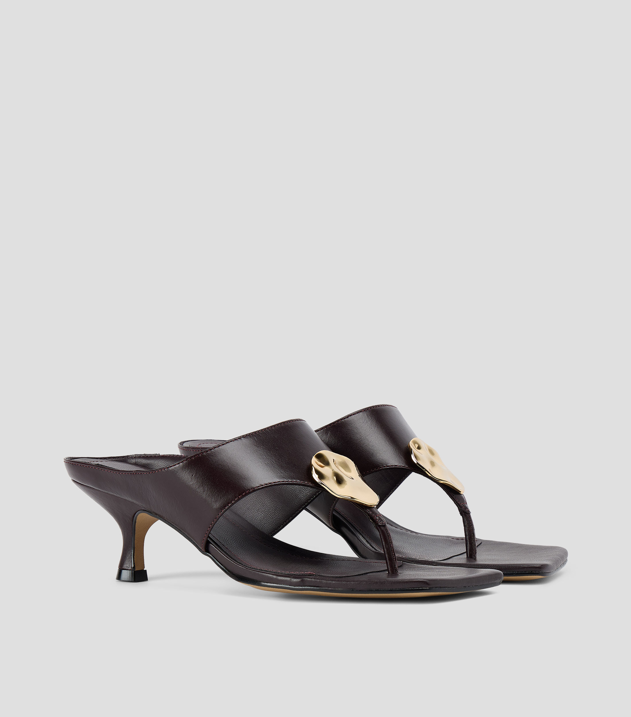 Sandalias con tacón bajo cuadrado Mujer